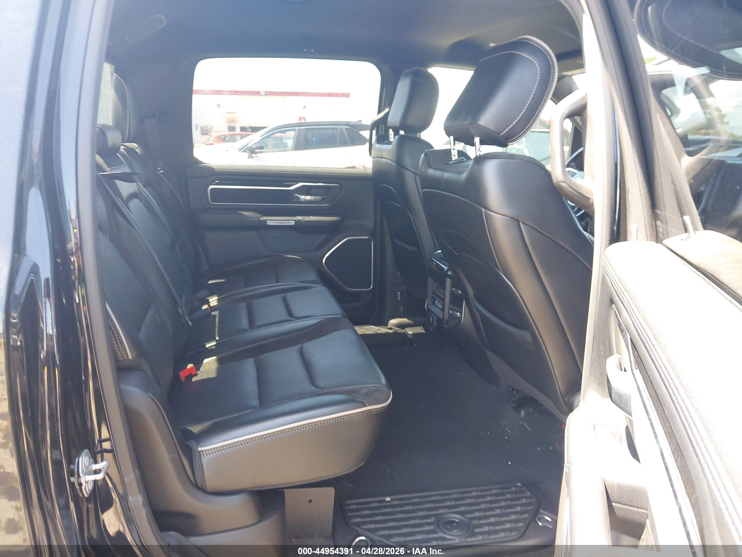 RAM 1500 image 8