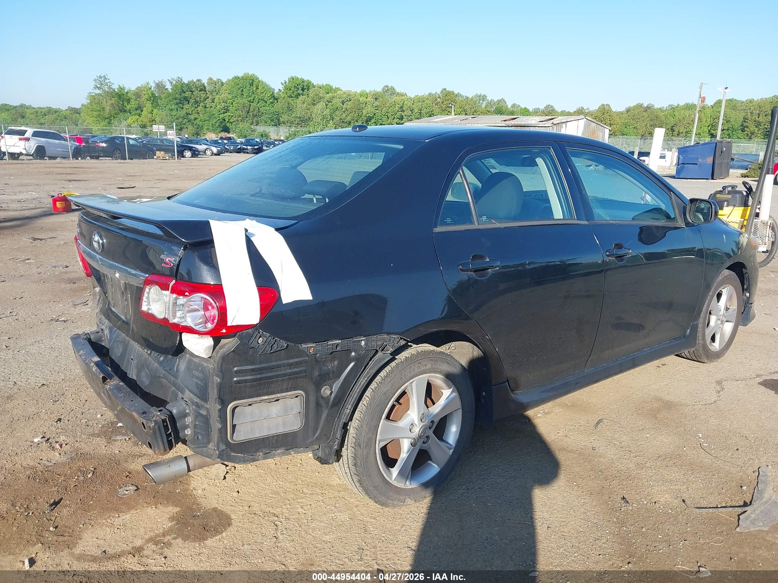 TOYOTA COROLLA image 4