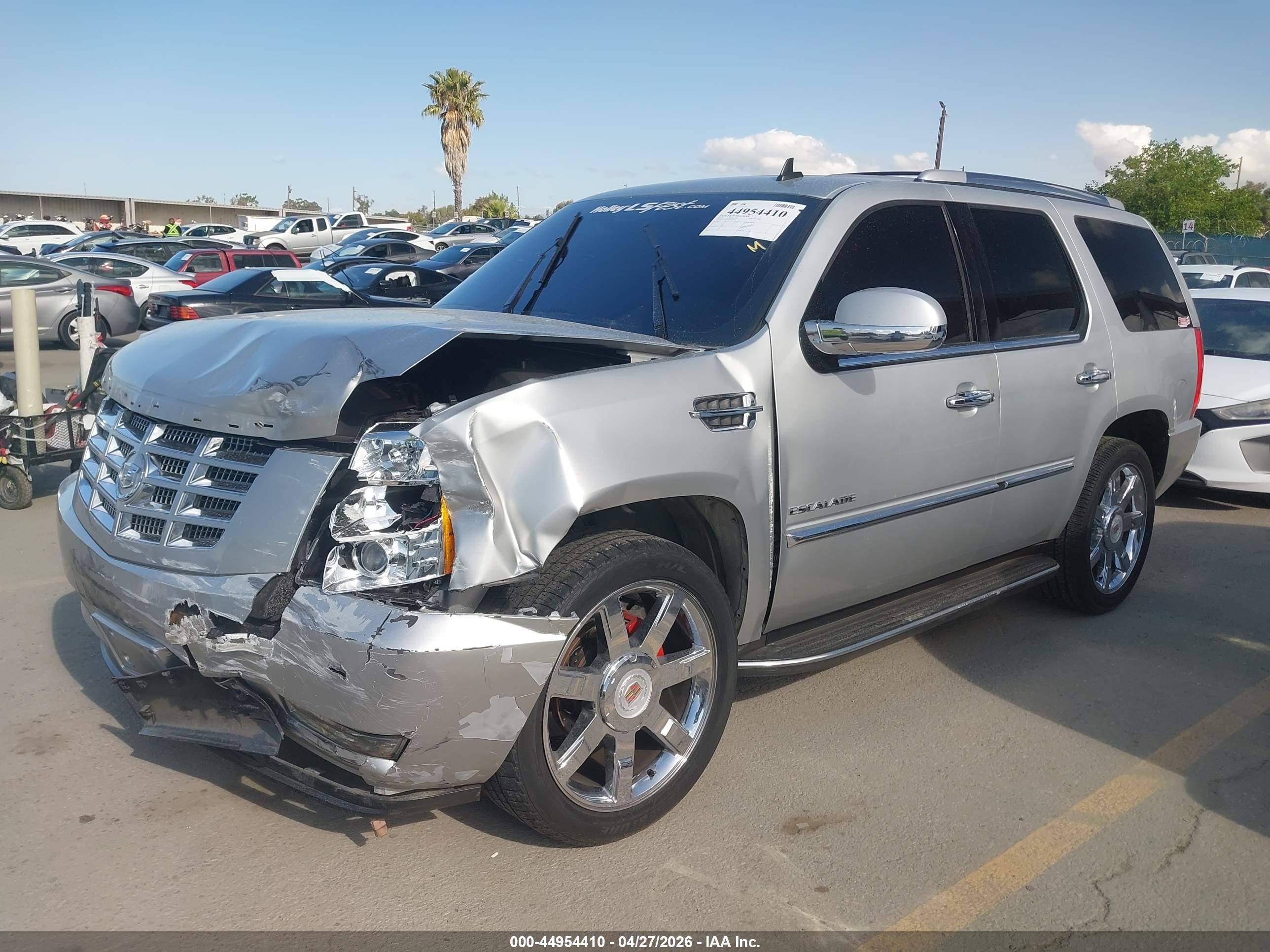 CADILLAC ESCALADE image 2