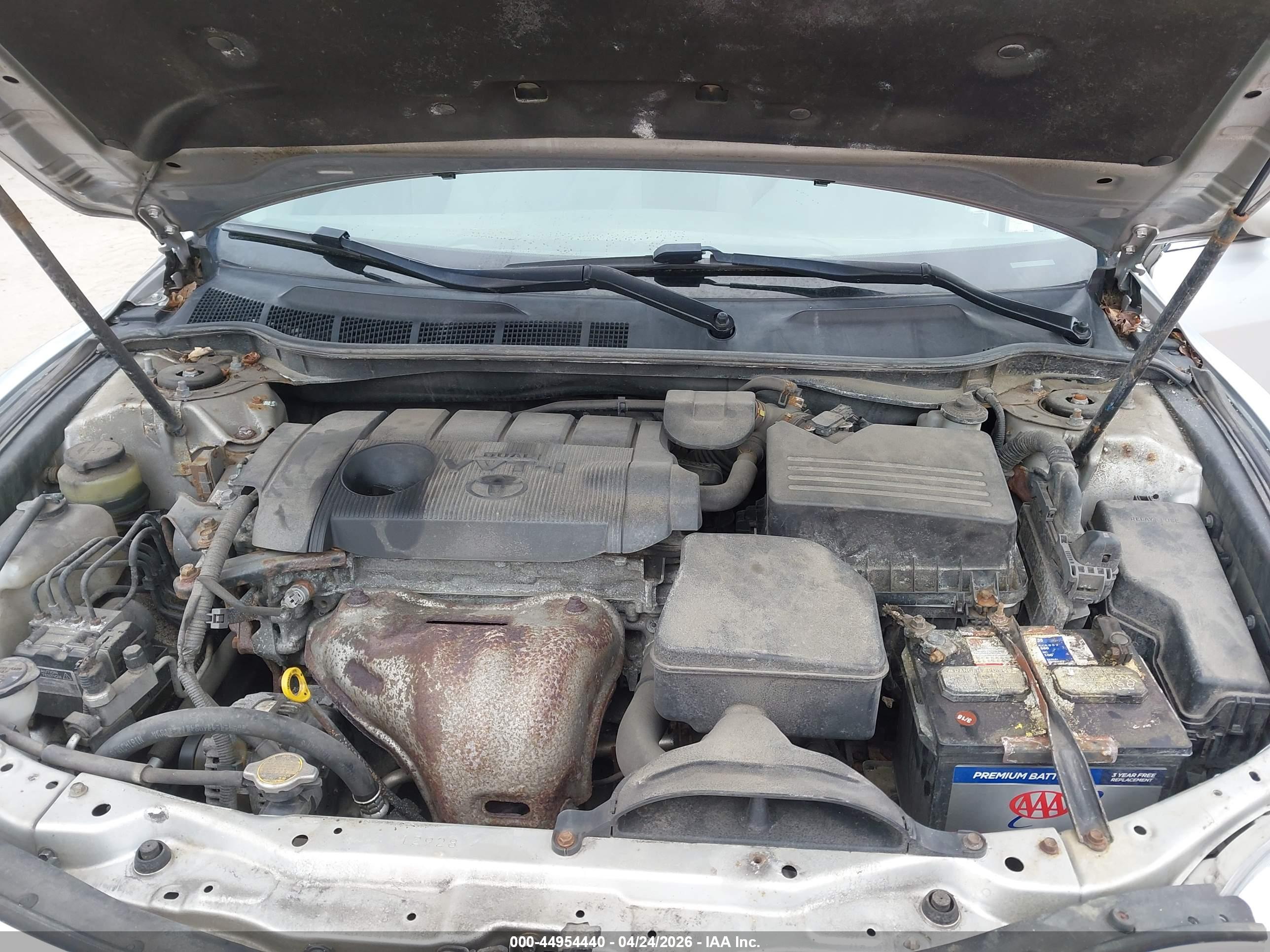 TOYOTA CAMRY image 10