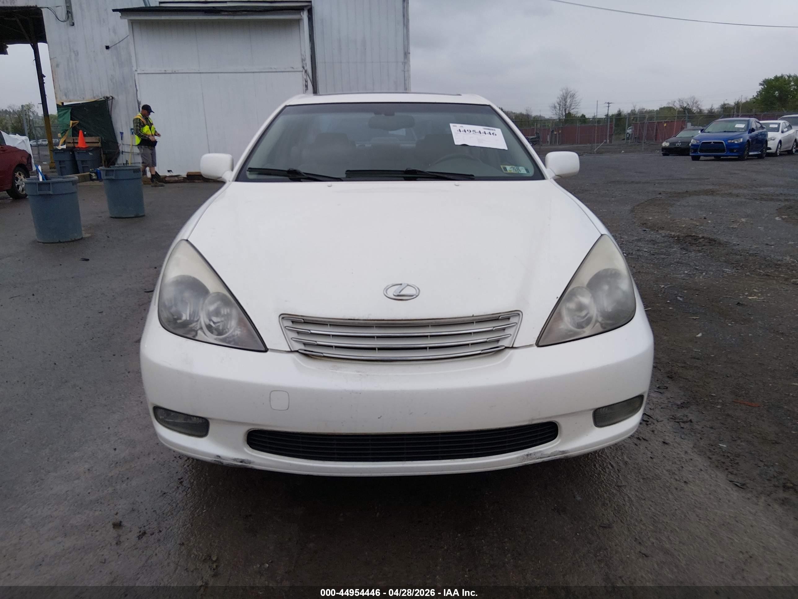 LEXUS ES image 6