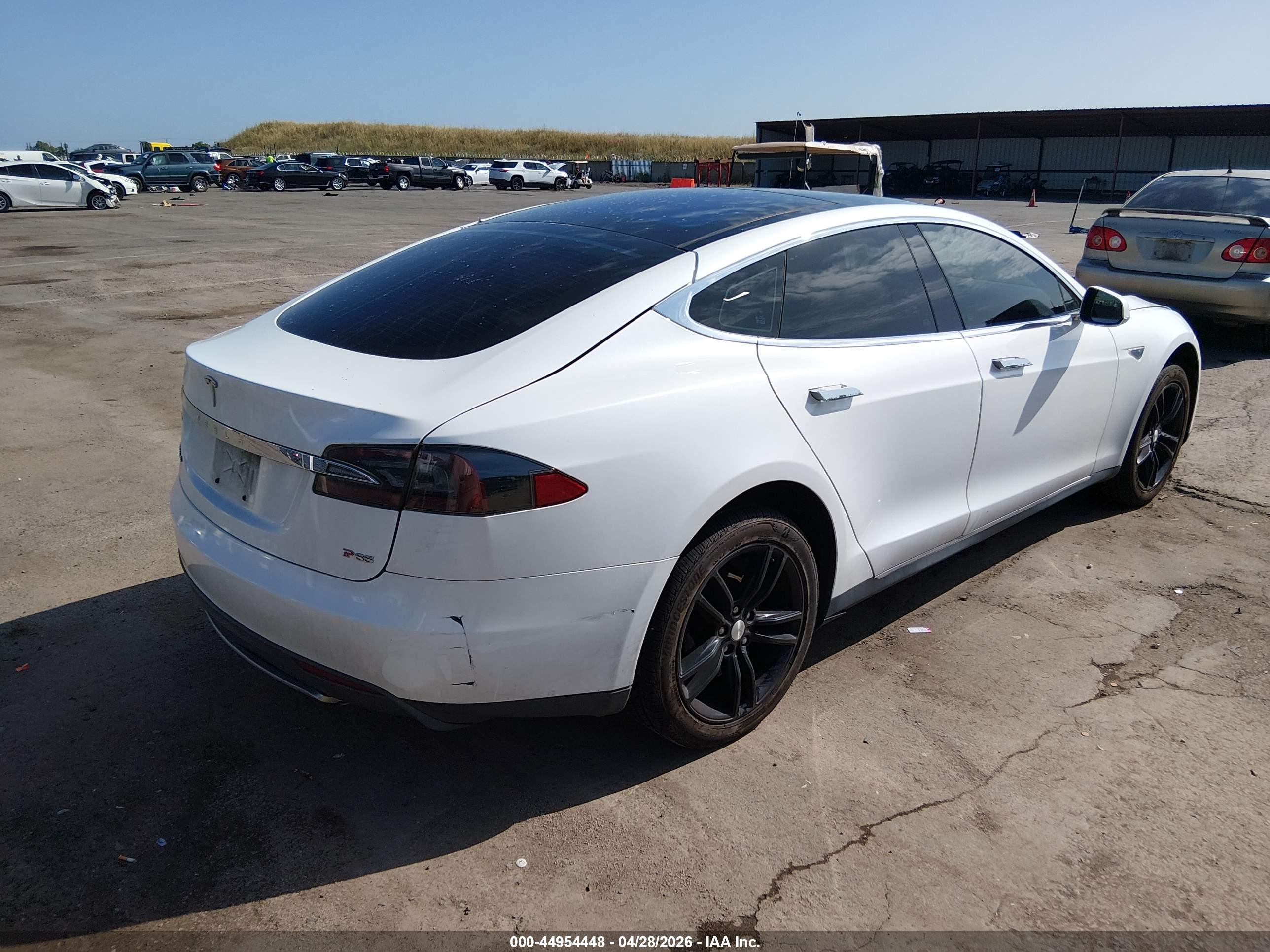 TESLA MODEL image 4