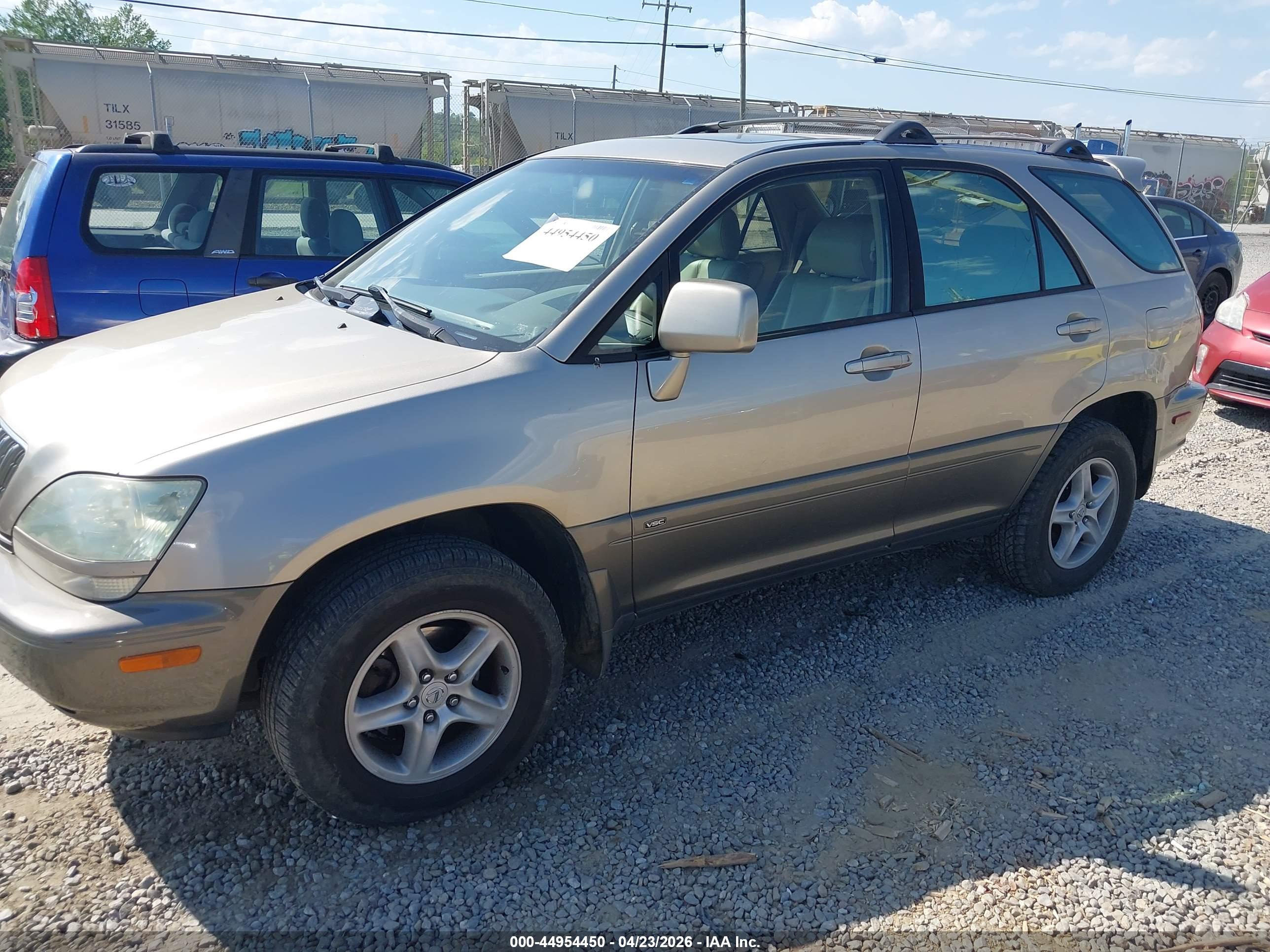 LEXUS RX image 6