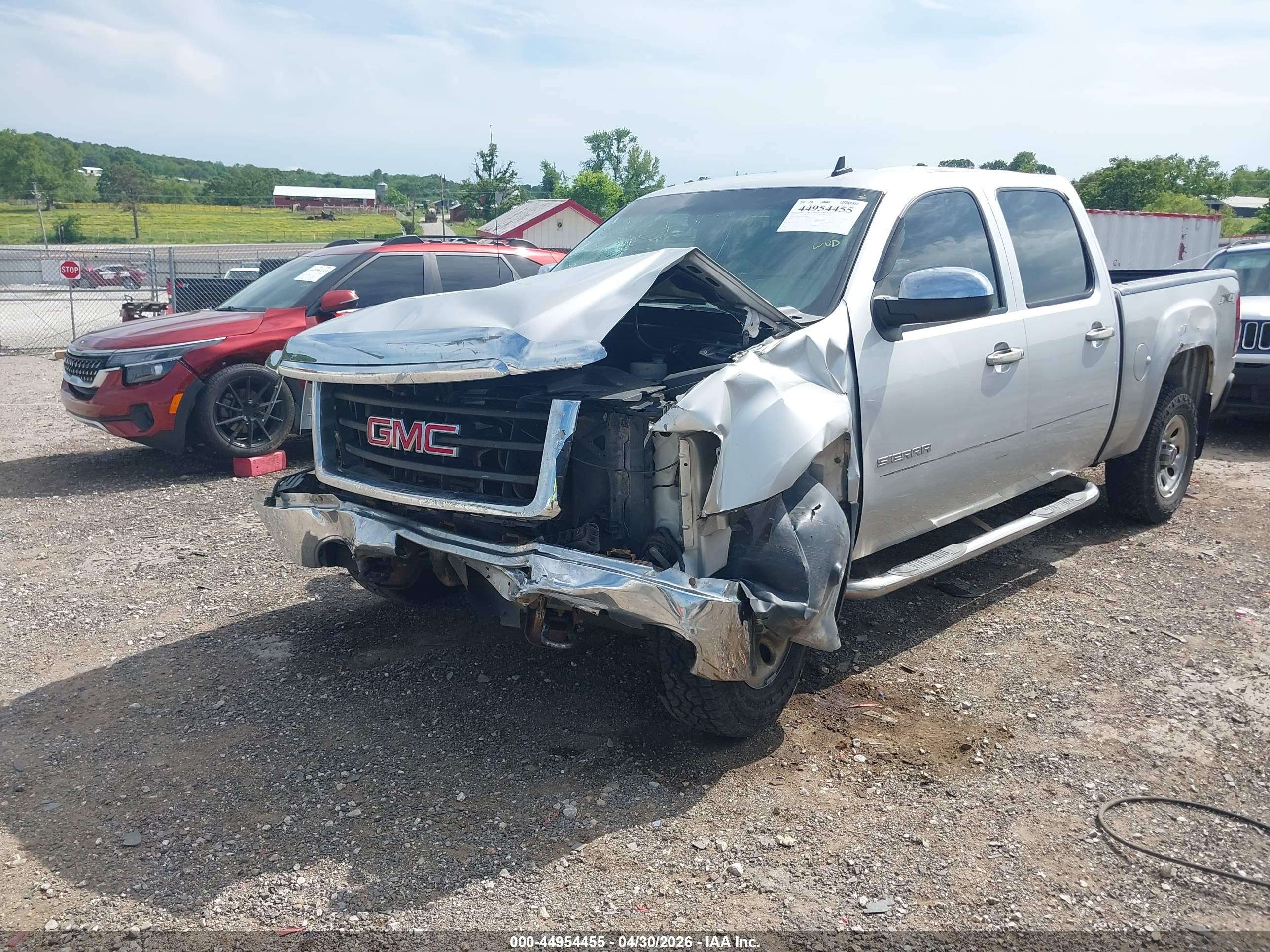 GMC SIERRA image 6