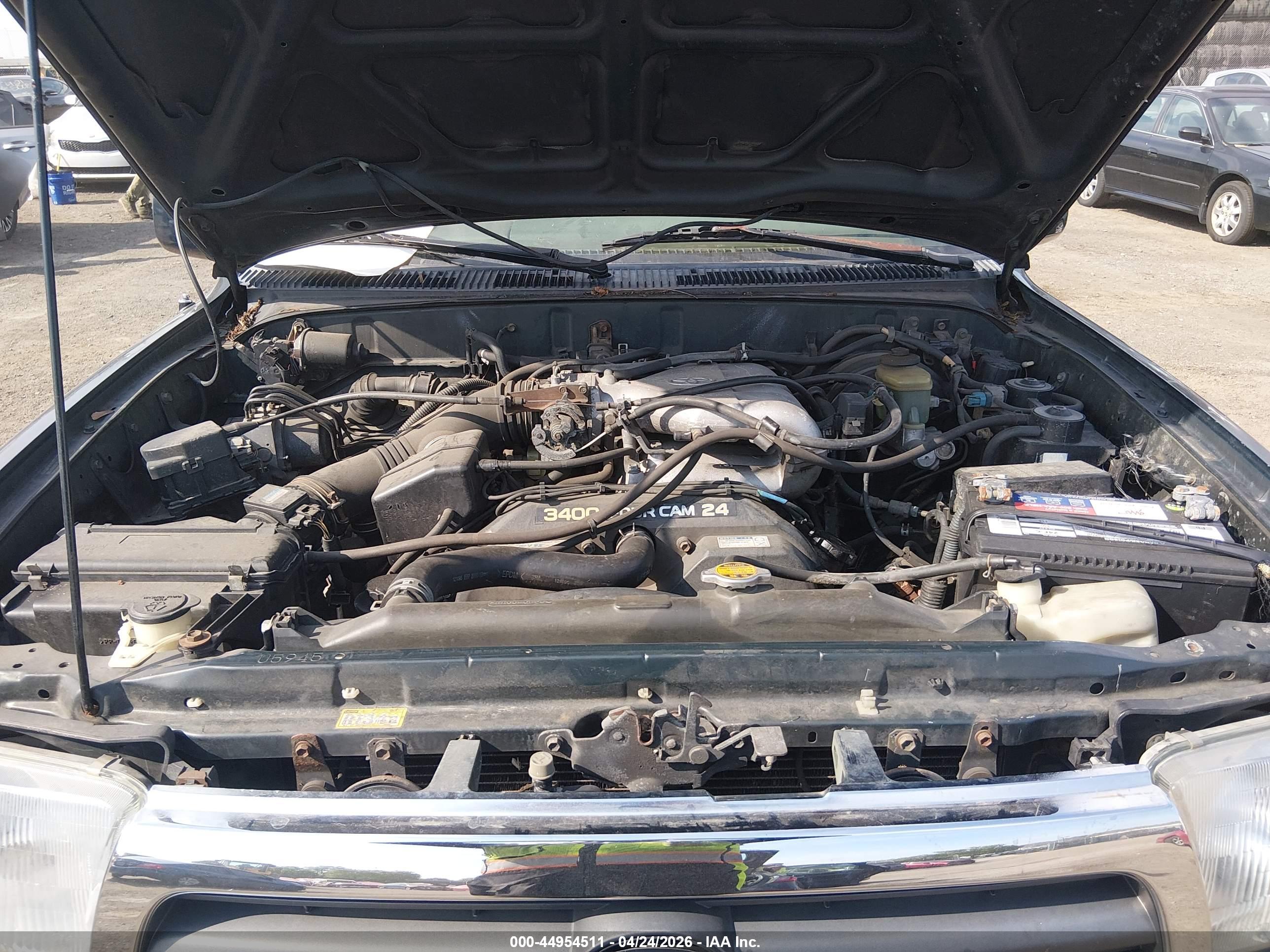 TOYOTA 4RUNNER image 10