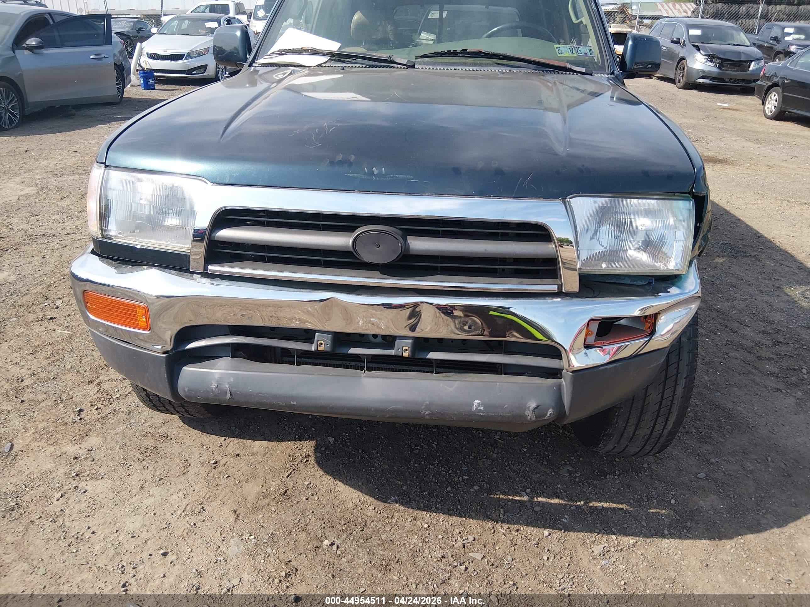 TOYOTA 4RUNNER image 6