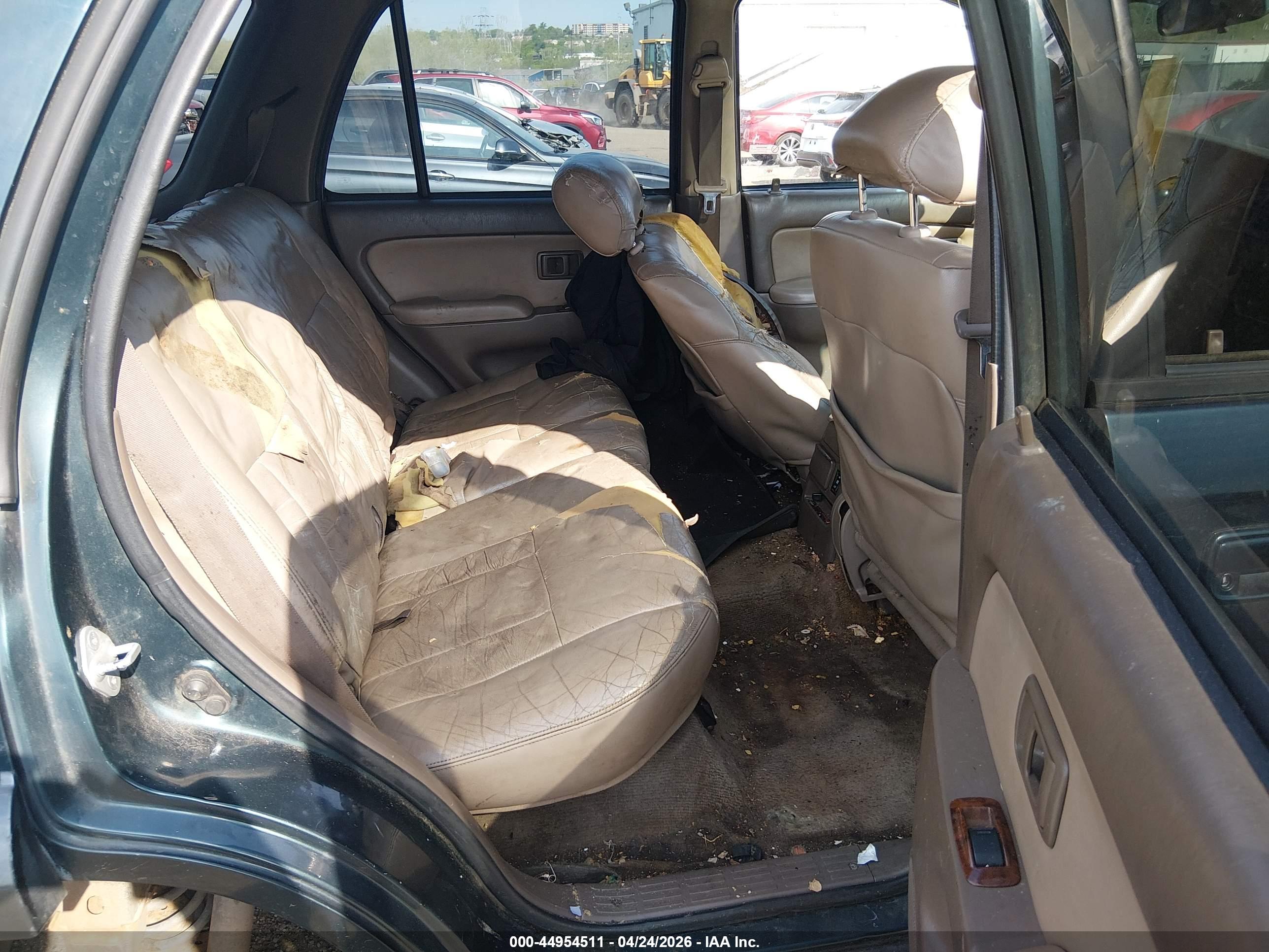 TOYOTA 4RUNNER image 8