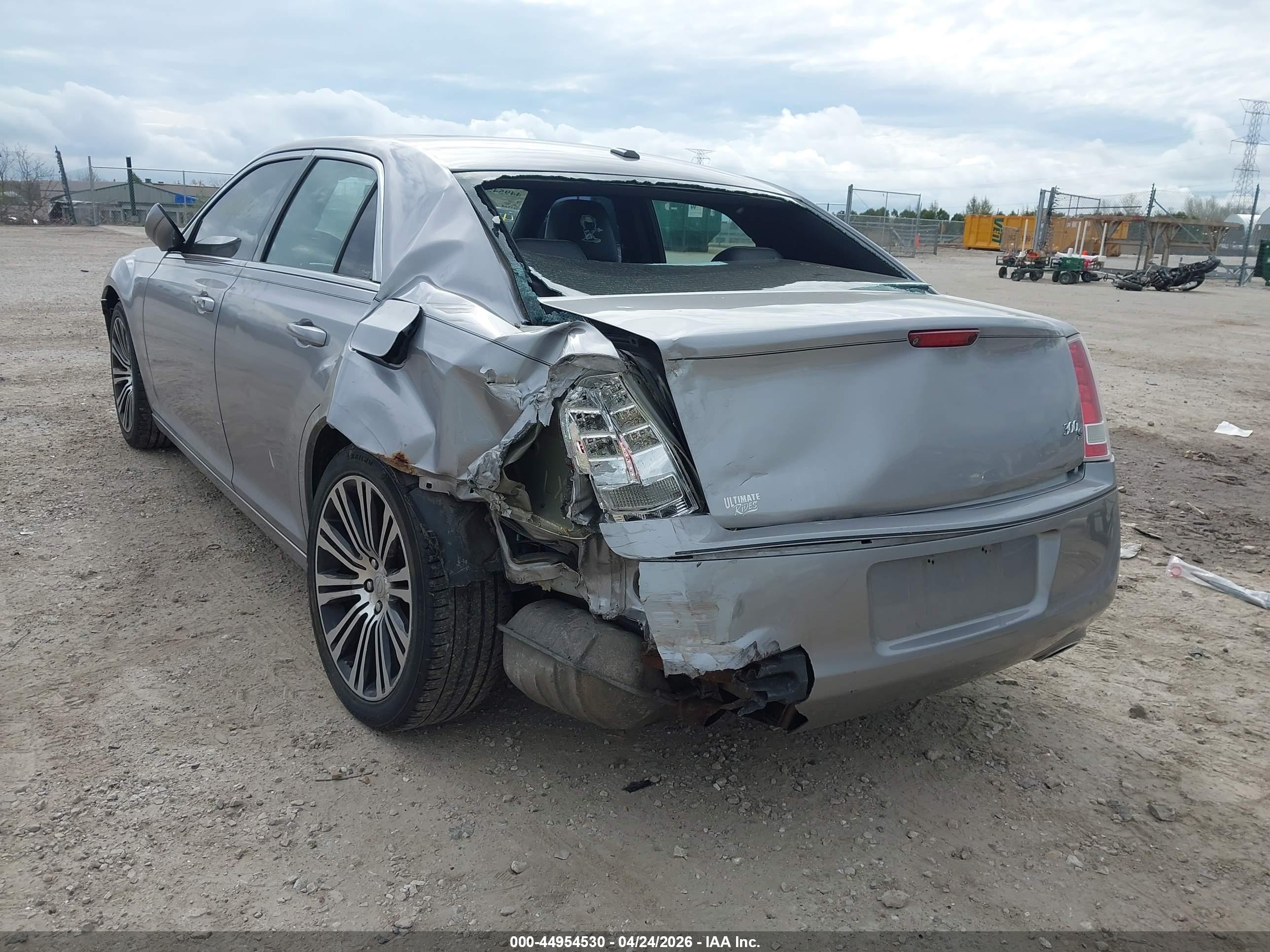 CHRYSLER 300 image 6