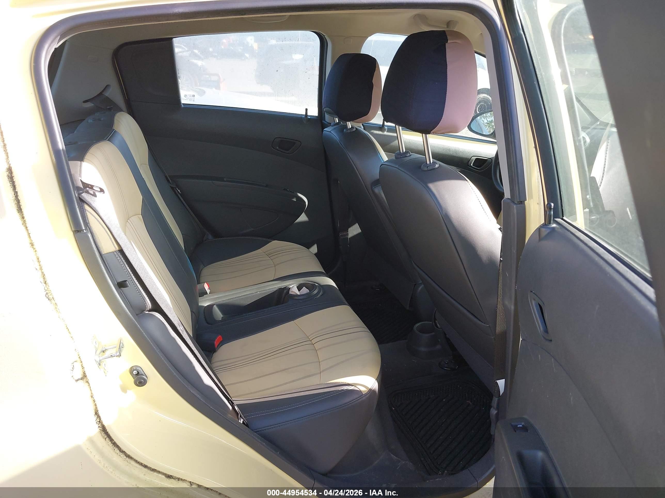 CHEVROLET SPARK image 8