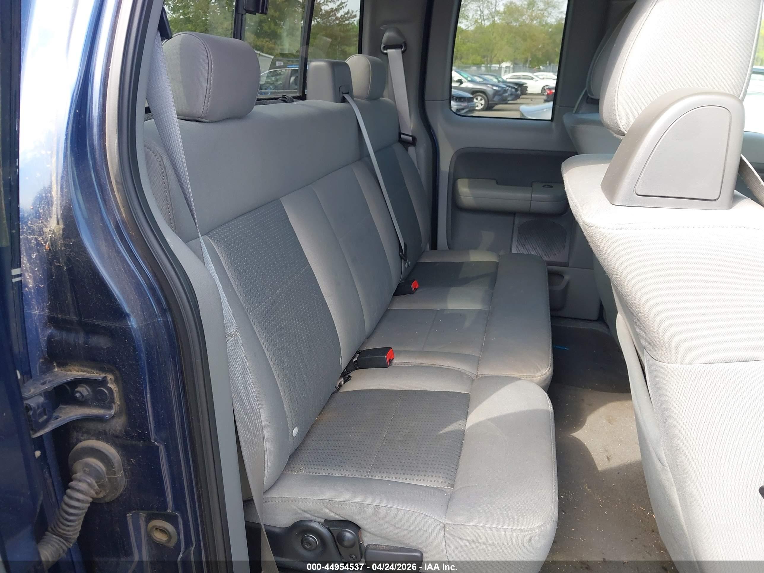 FORD F-150 image 8