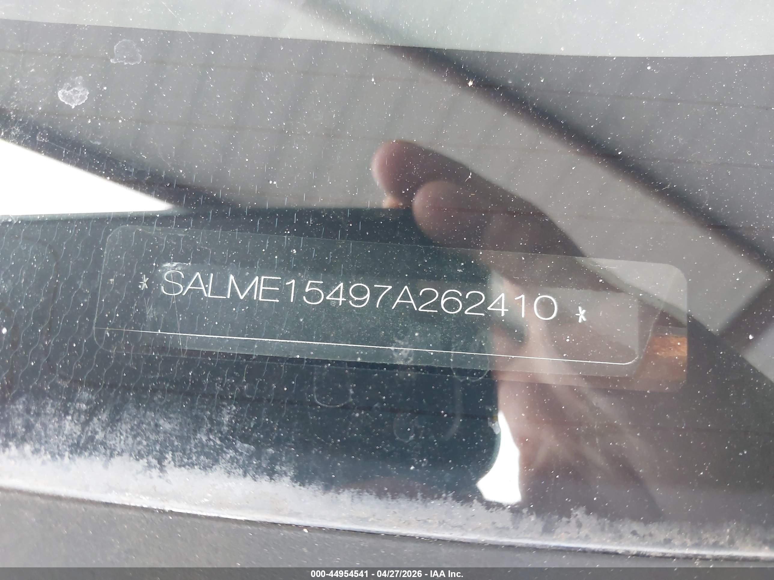 LAND ROVER image 9