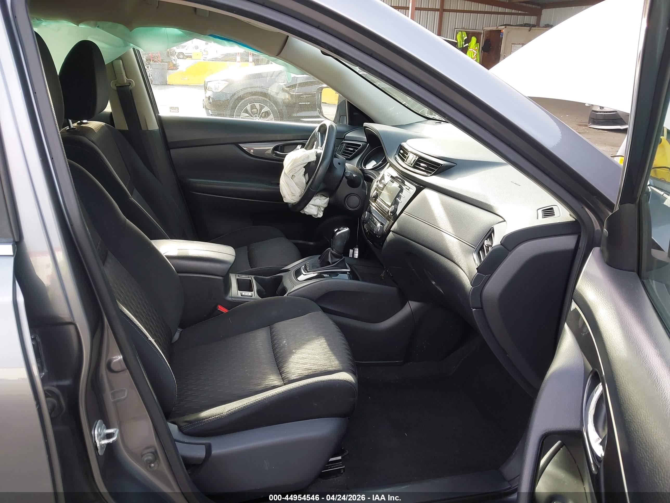 NISSAN ROGUE image 5