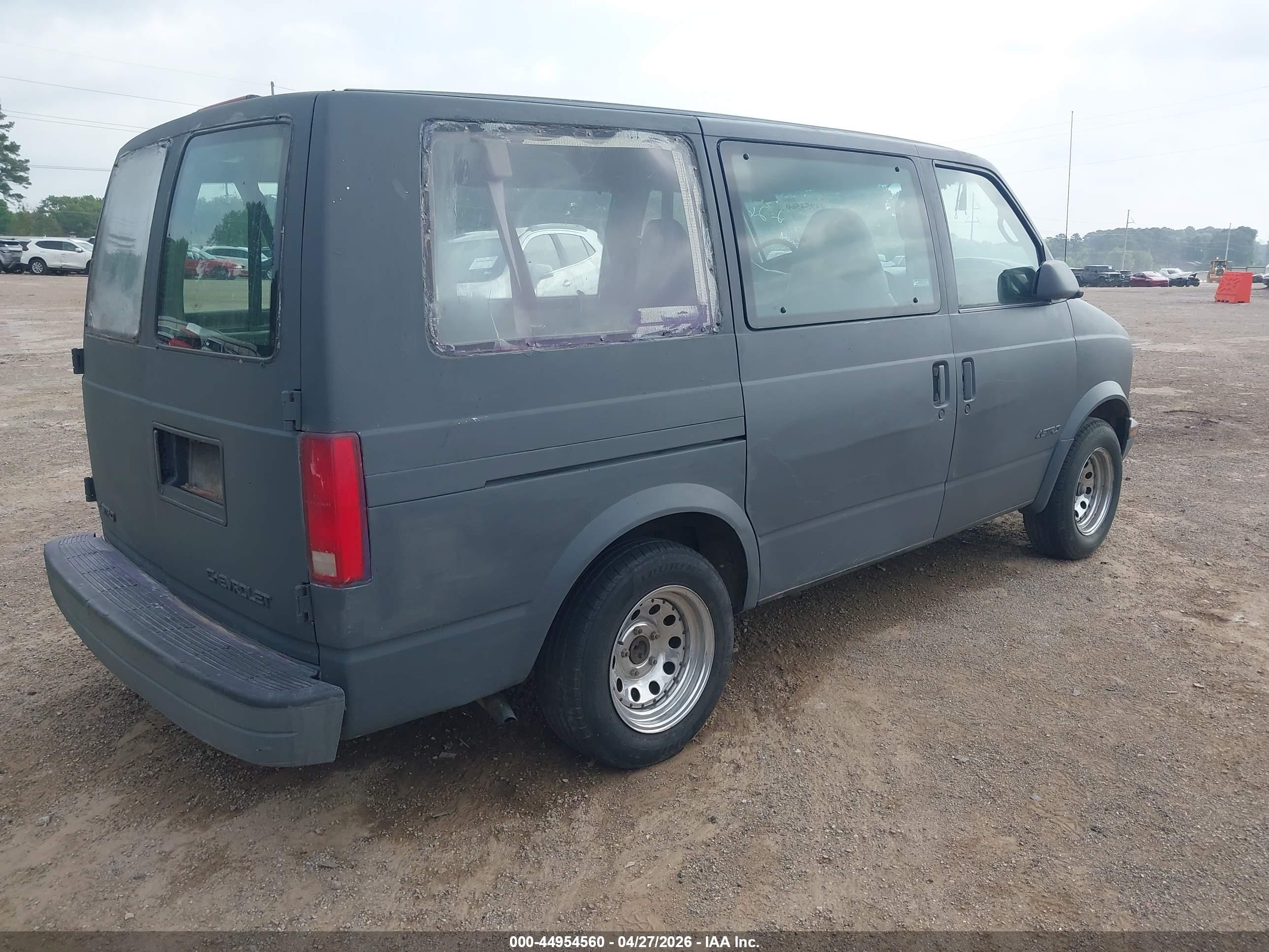CHEVROLET ASTRO image 4