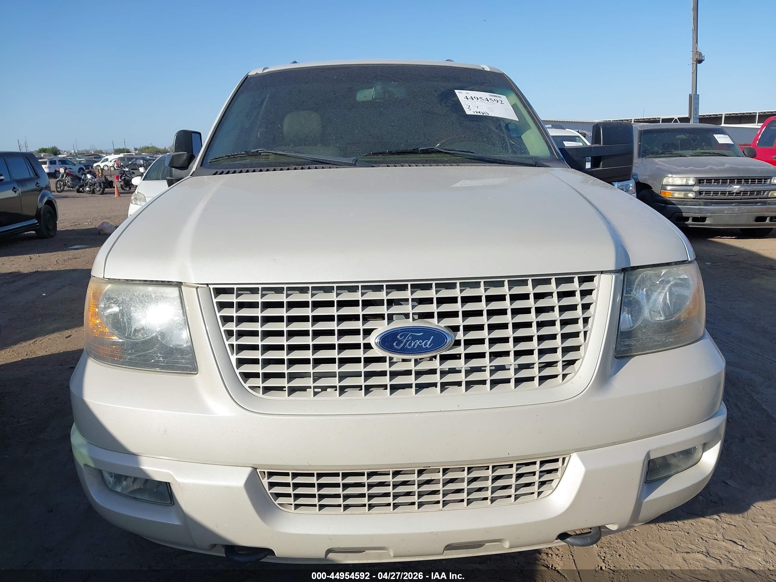 FORD EXPEDITION image 6