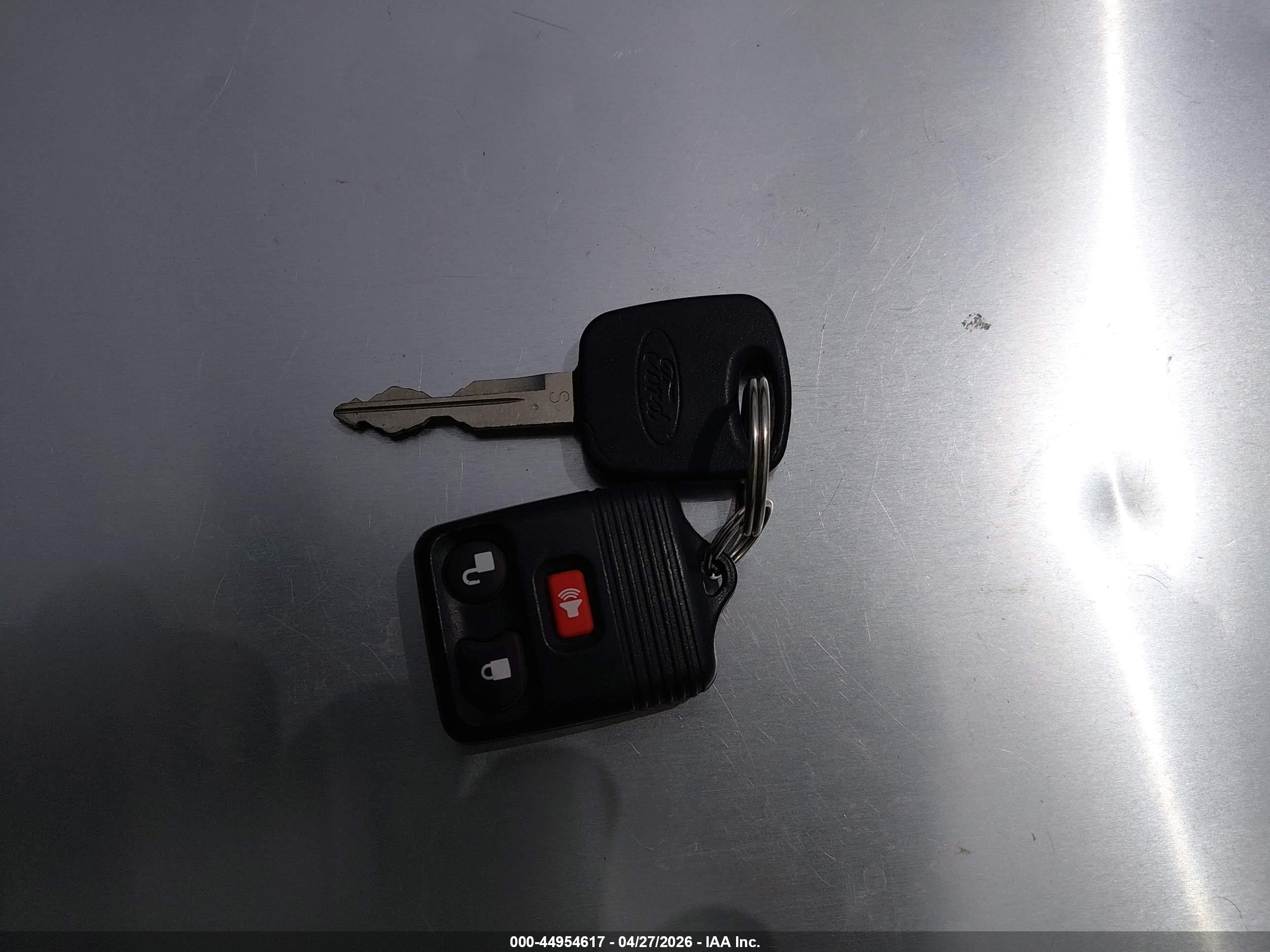 FORD EXCURSION image 11