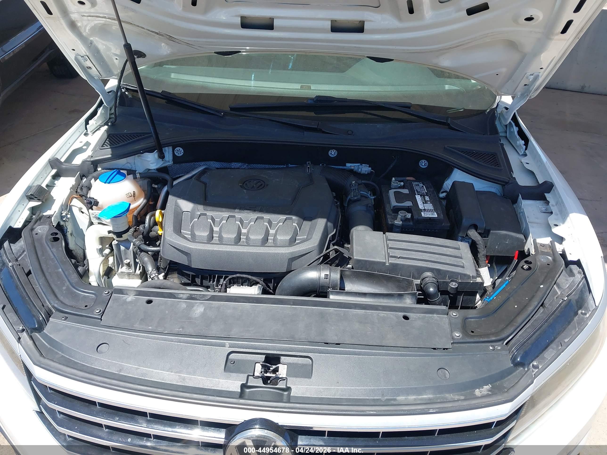 VOLKSWAGEN PASSAT image 10