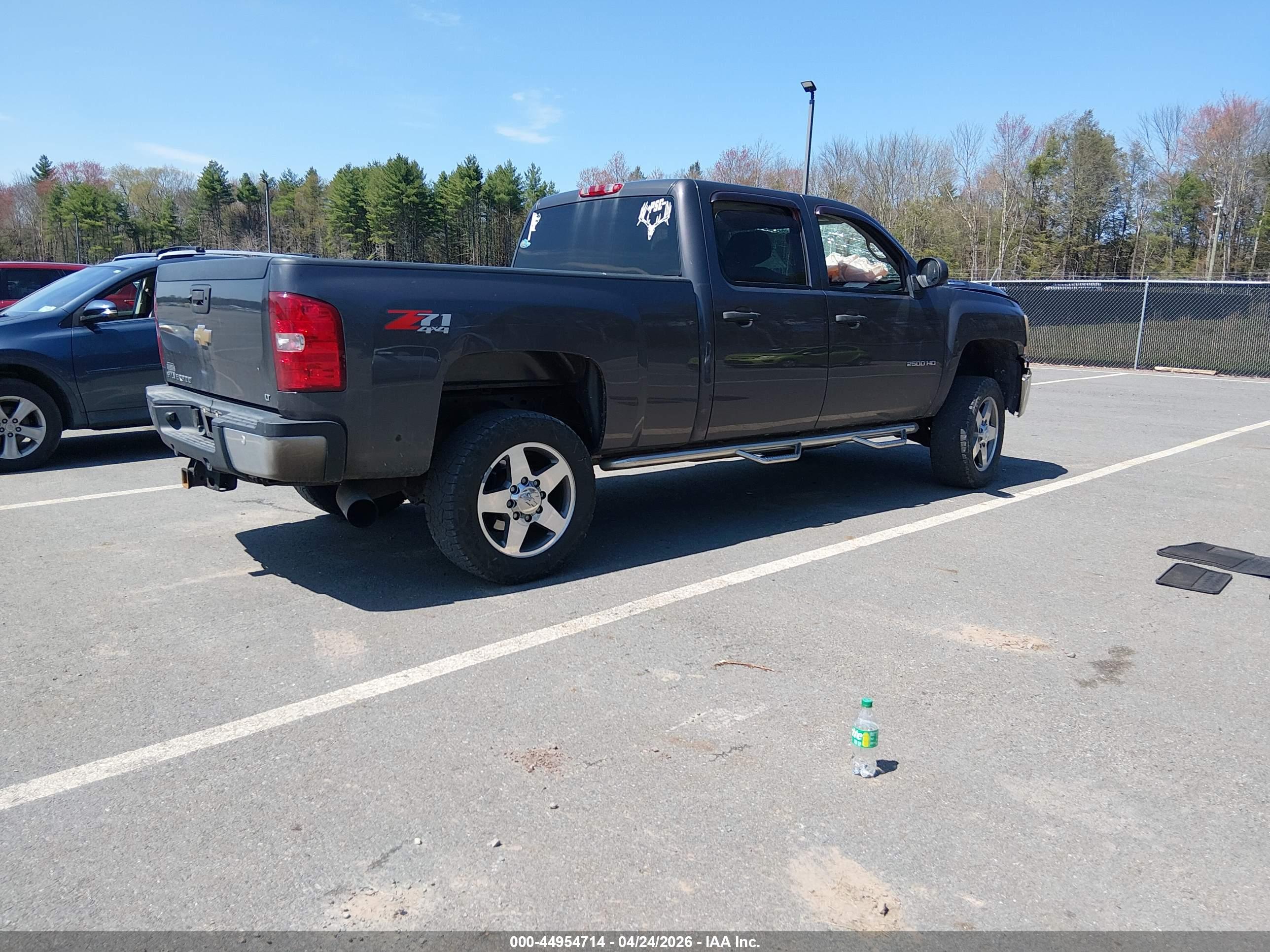 CHEVROLET SILVERADO image 4