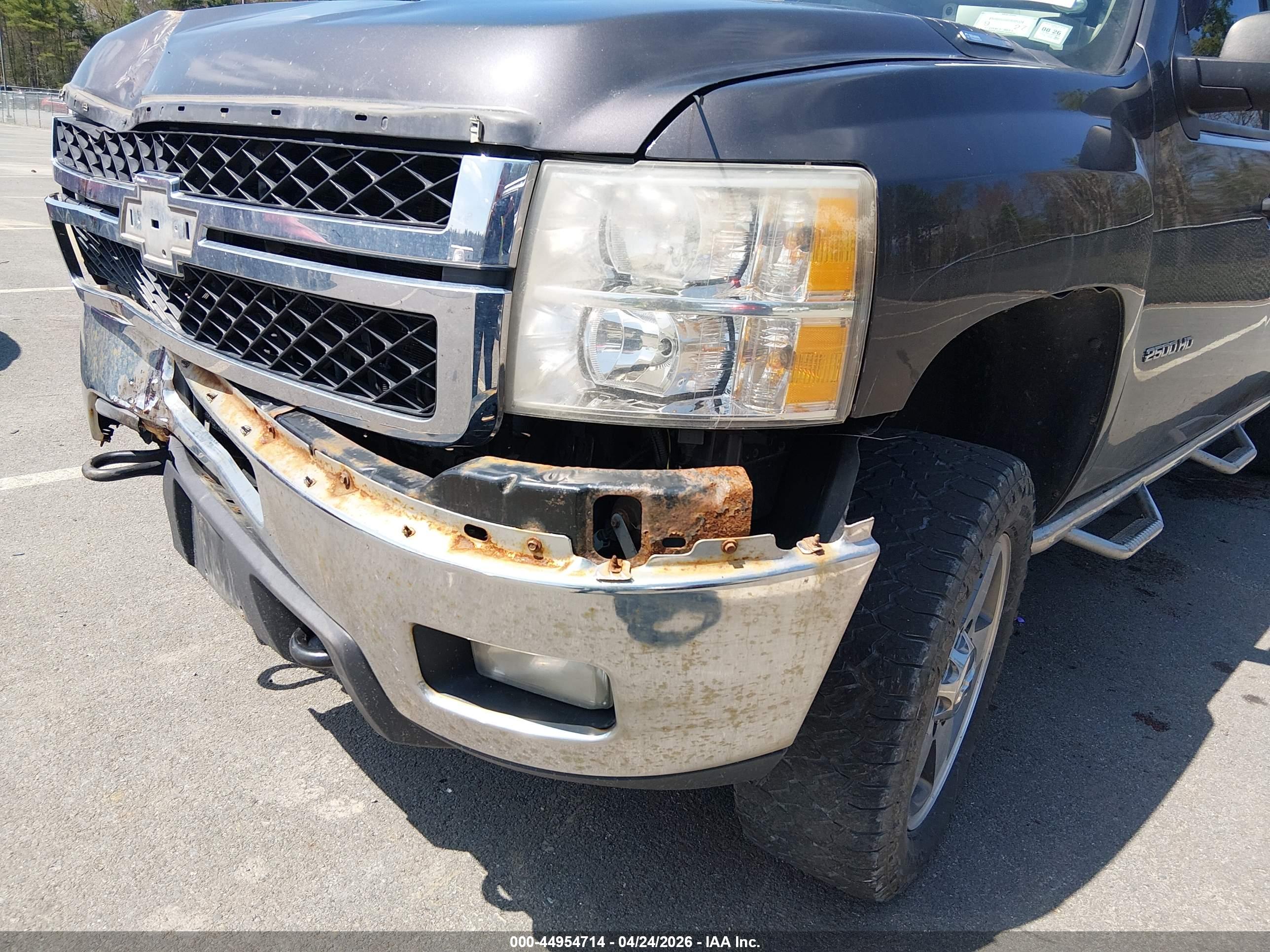 CHEVROLET SILVERADO image 6