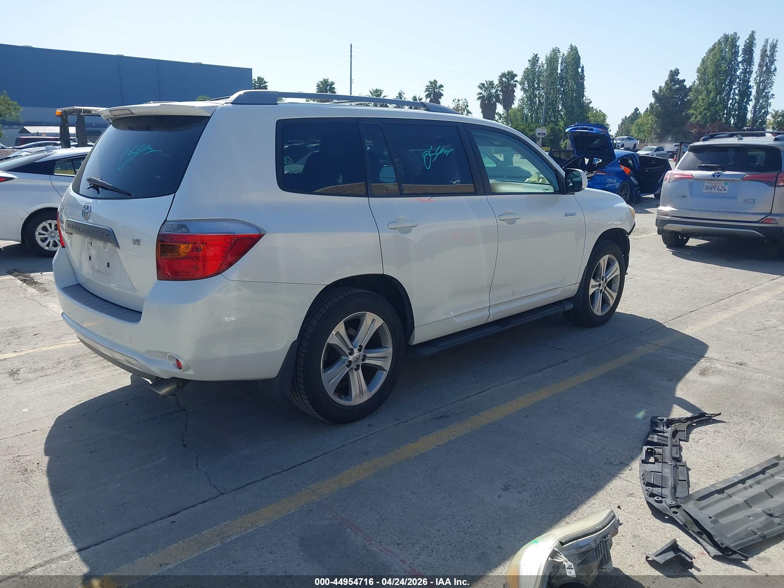 TOYOTA HIGHLANDER image 4