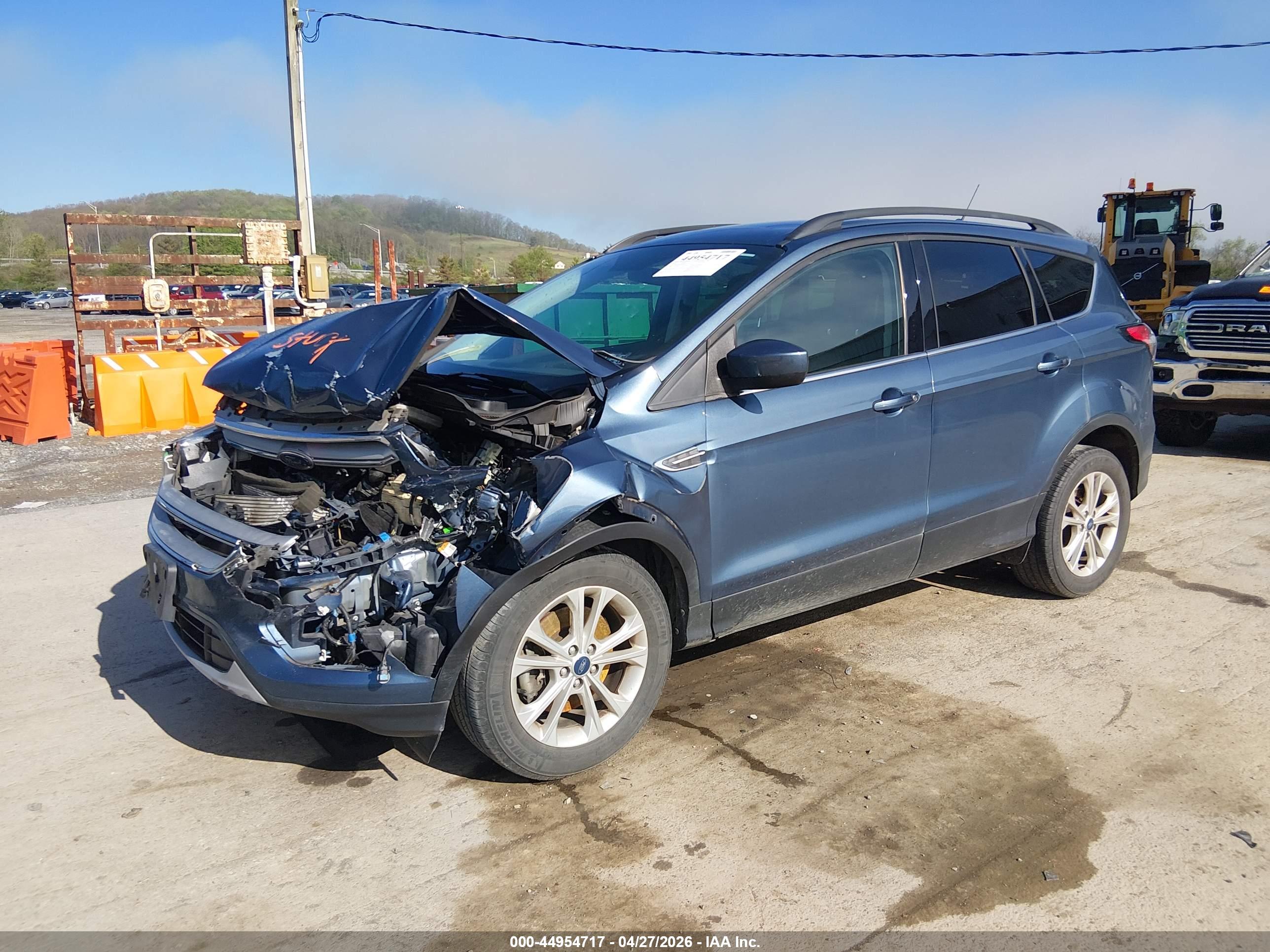 FORD ESCAPE image 2