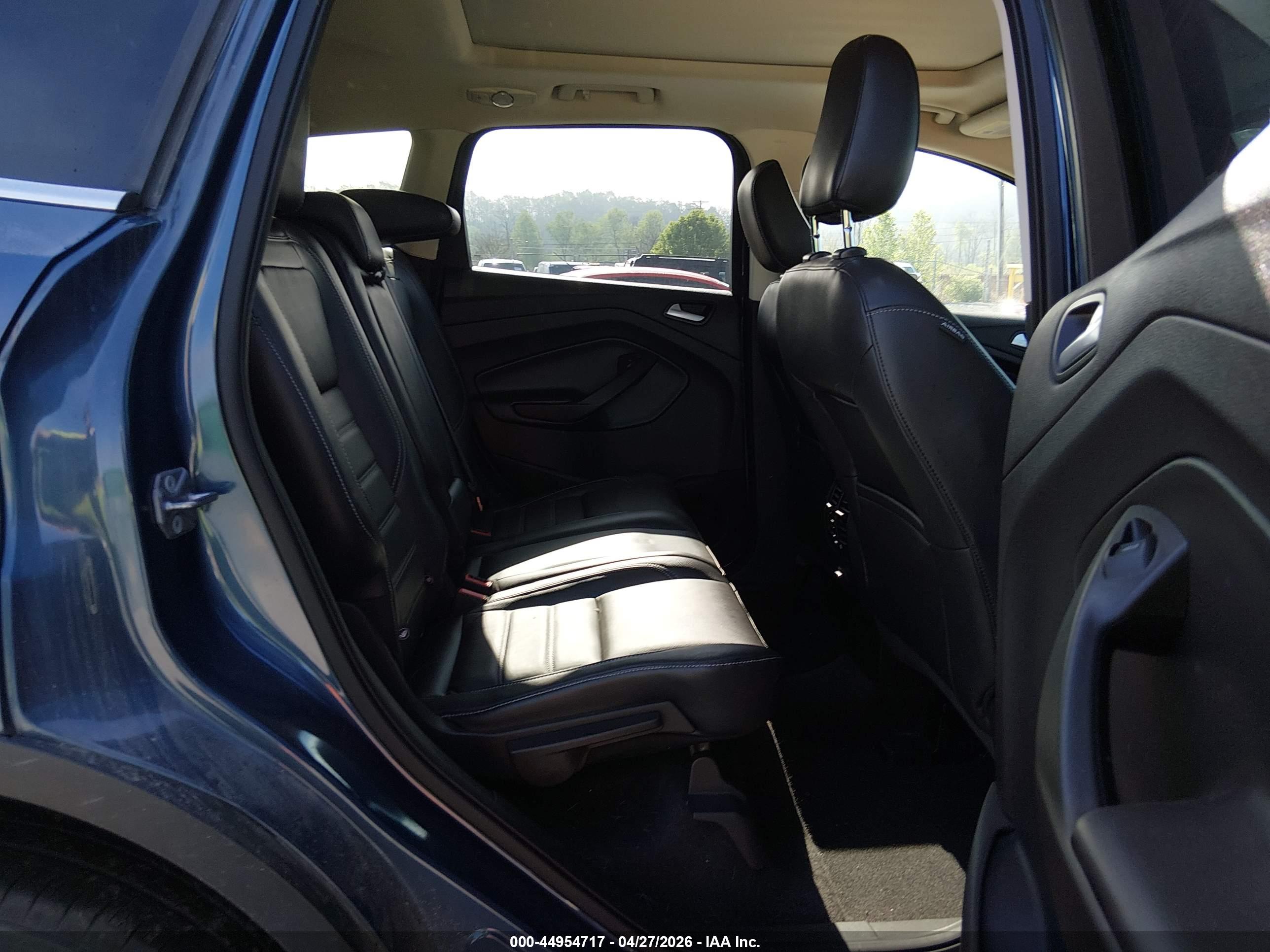 FORD ESCAPE image 8
