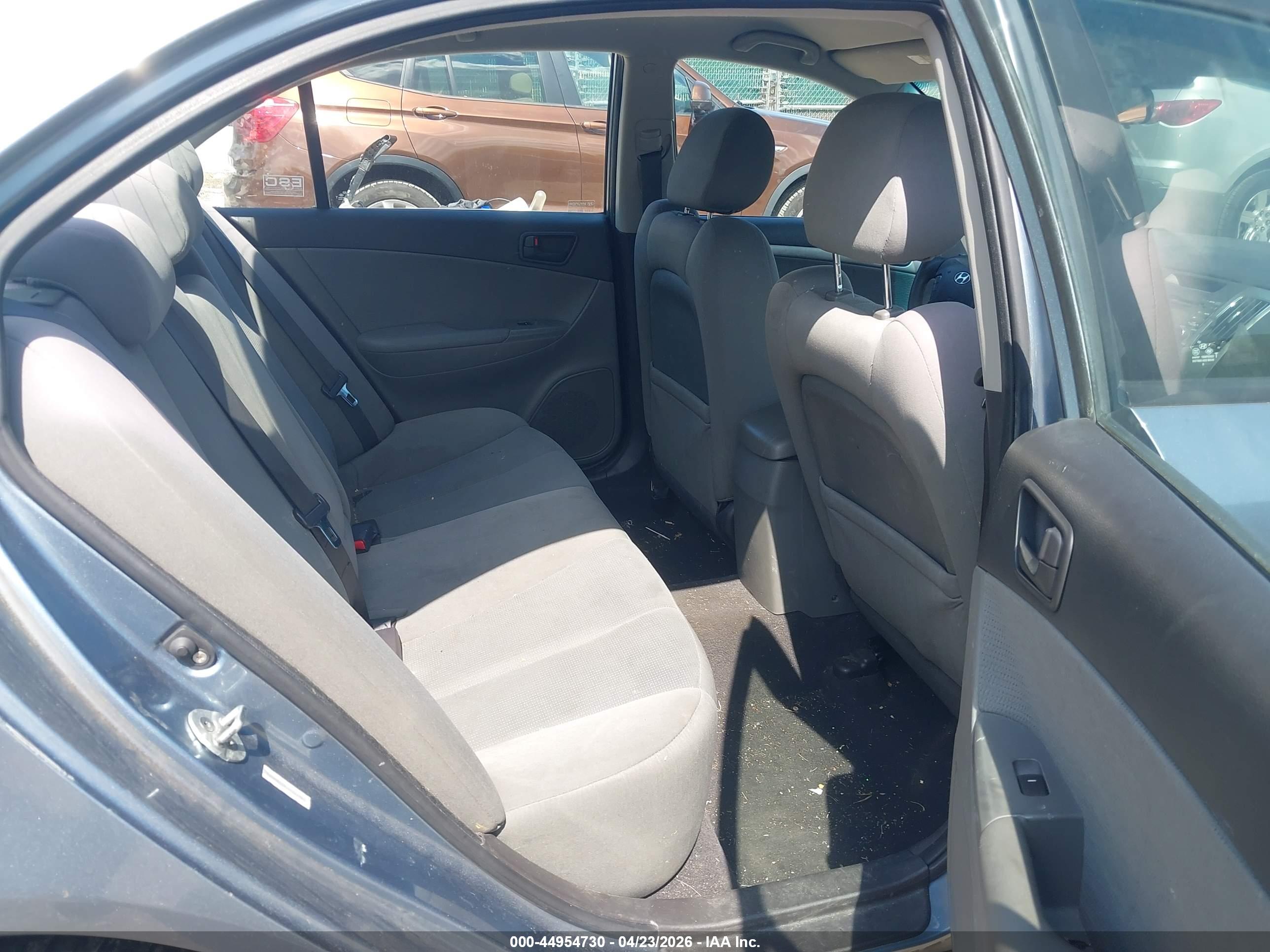 HYUNDAI SONATA image 8