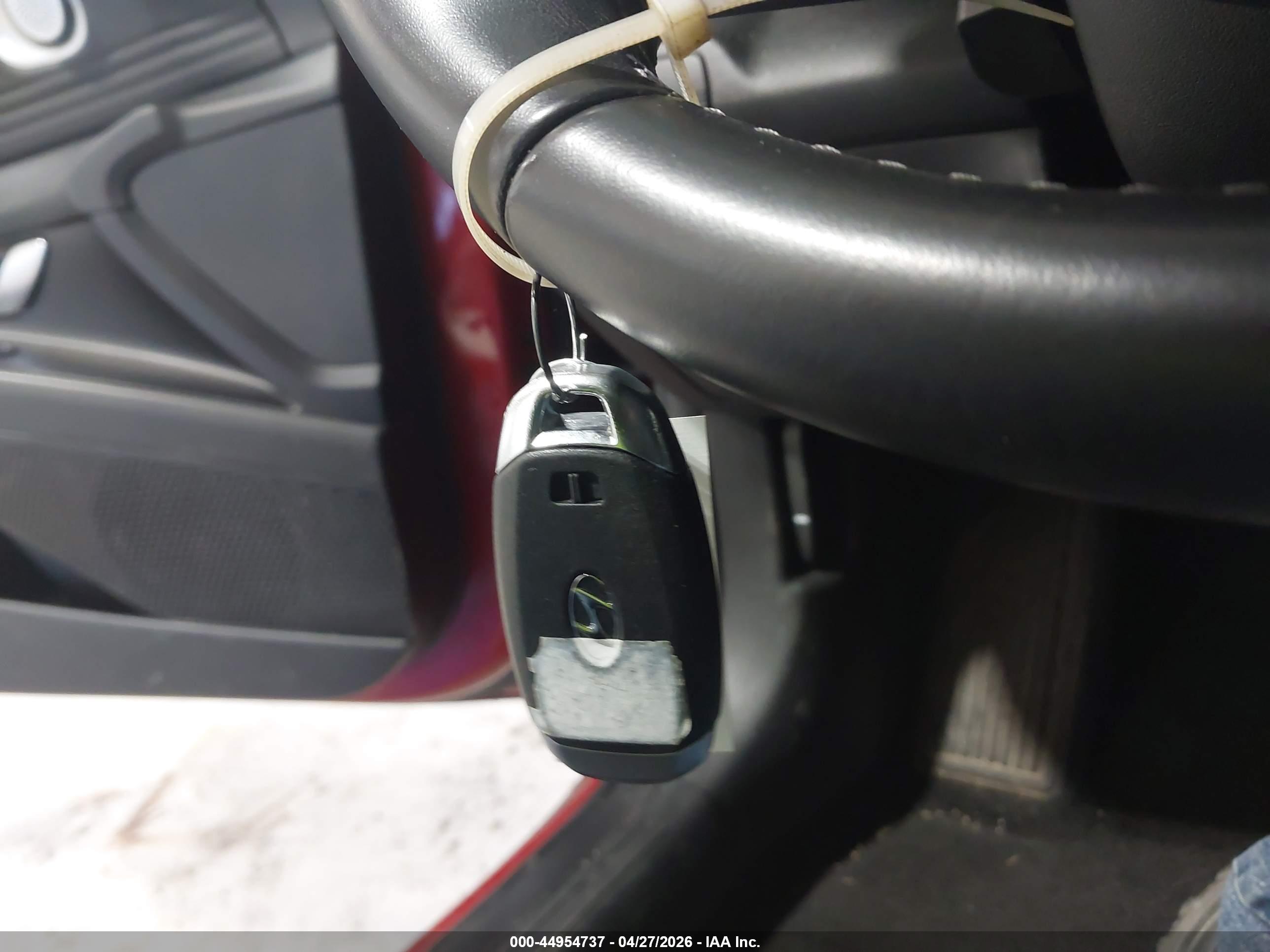 HYUNDAI ELANTRA image 11