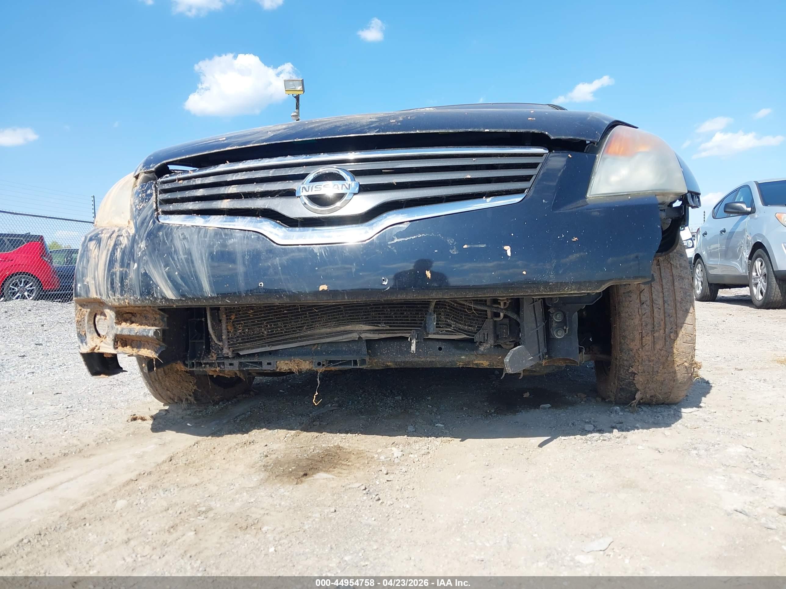 NISSAN ALTIMA image 6