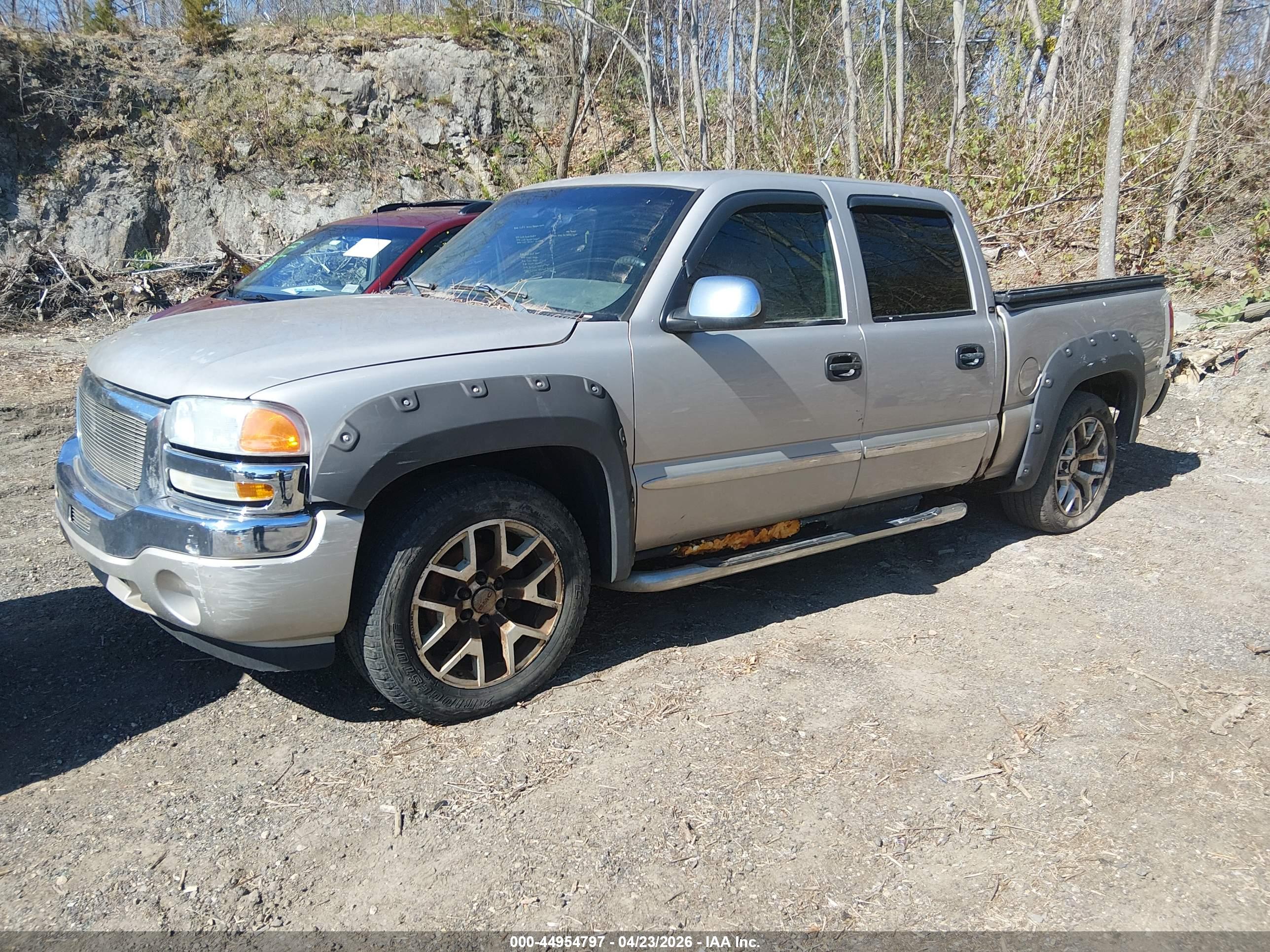 GMC SIERRA image 2
