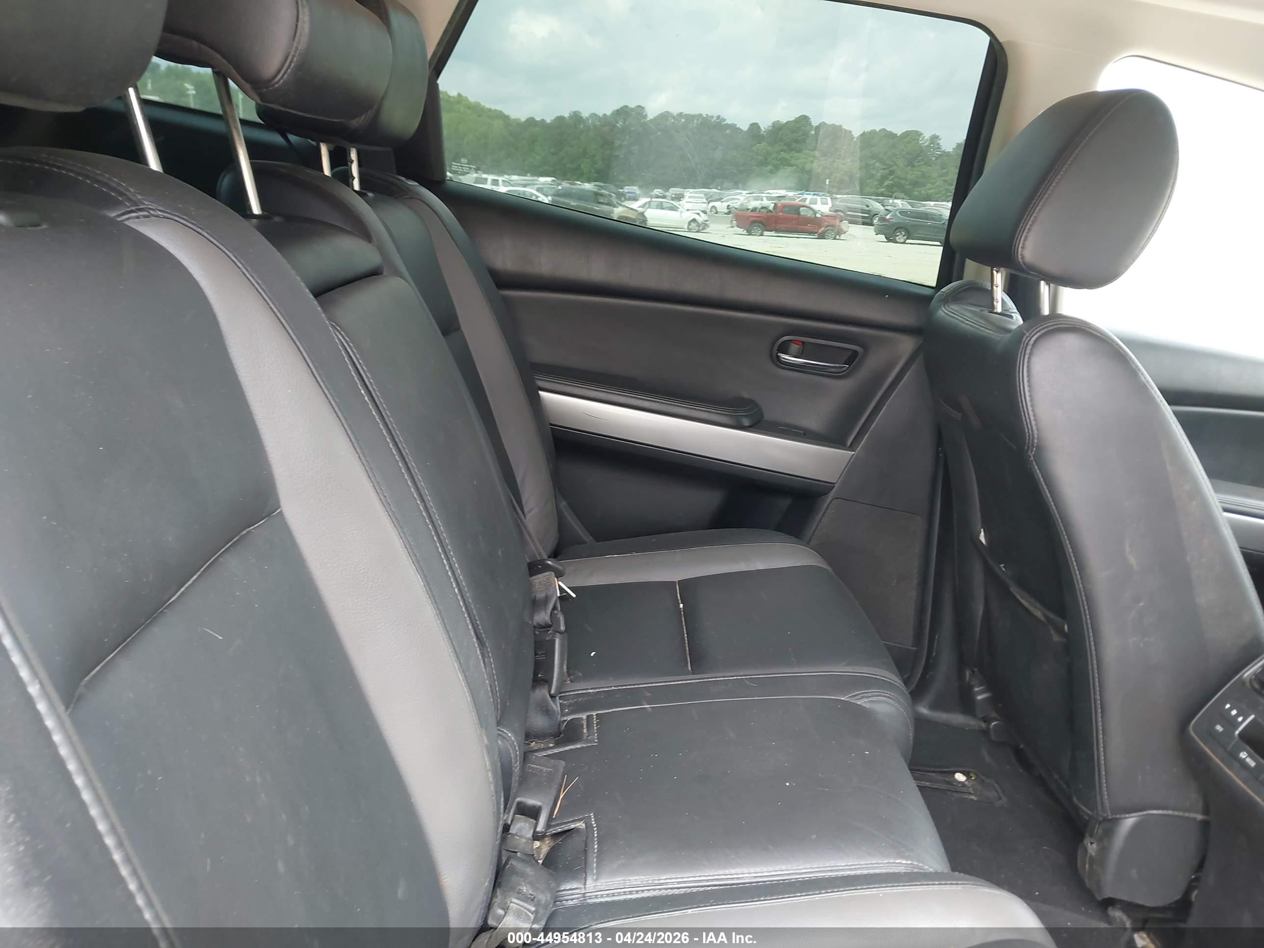 MAZDA CX-9 image 8