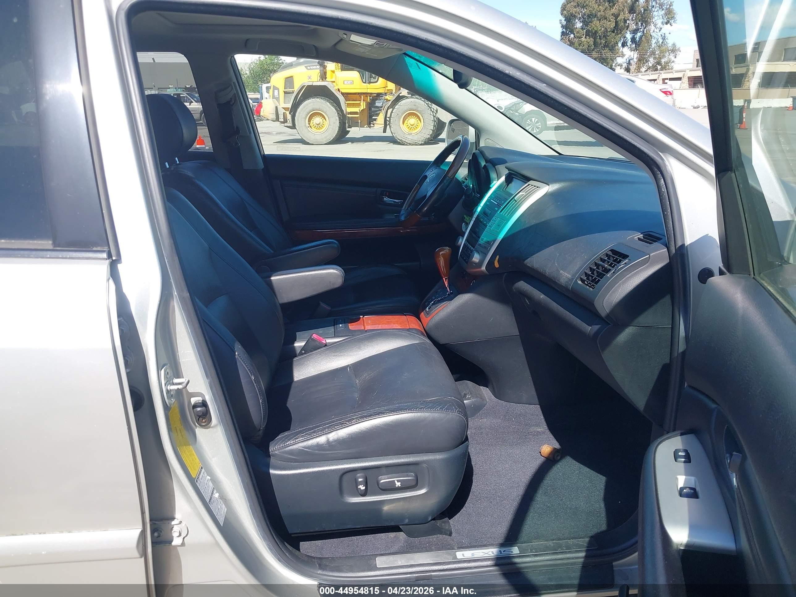 LEXUS RX image 5