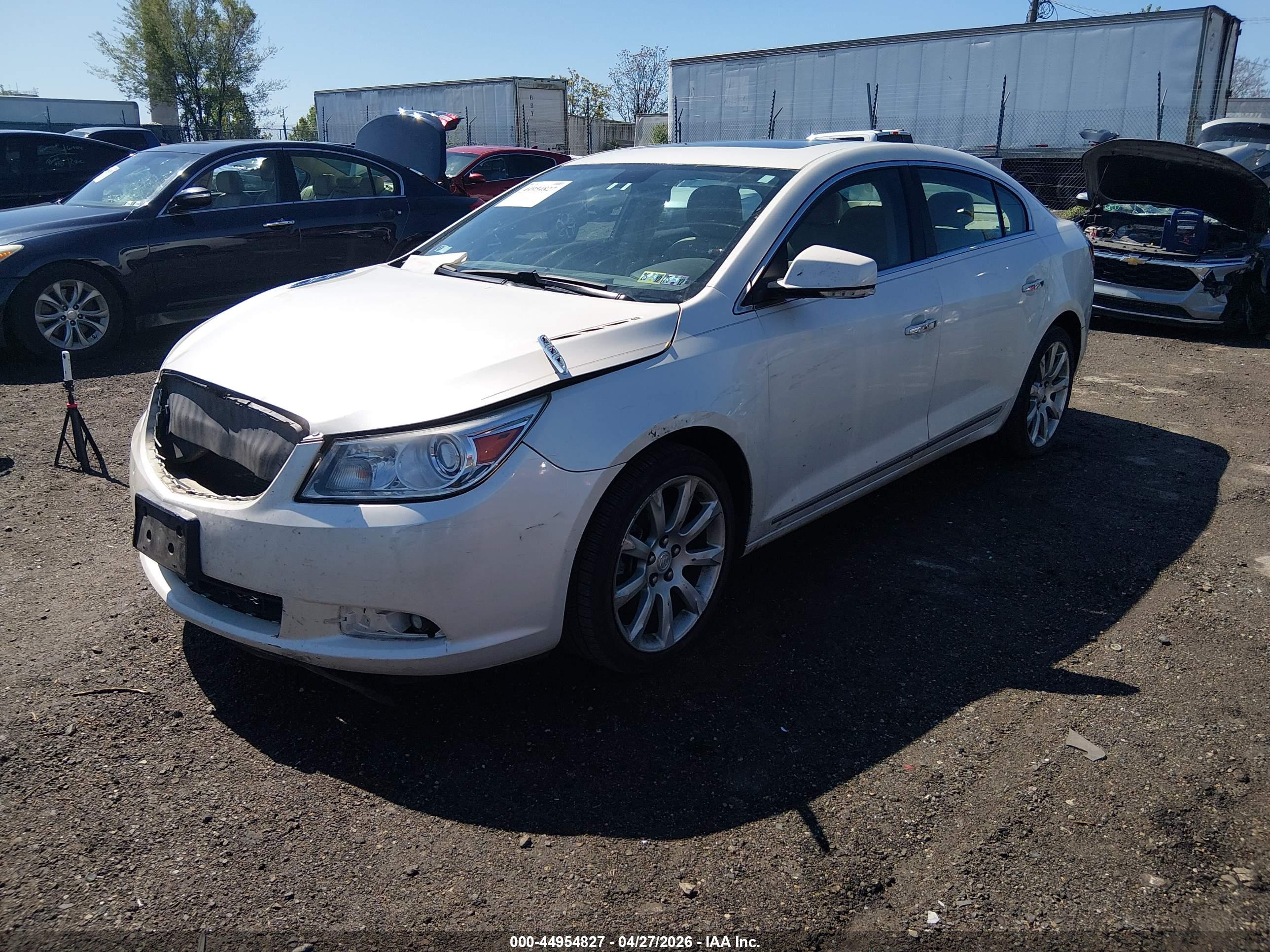 BUICK LACROSSE image 2