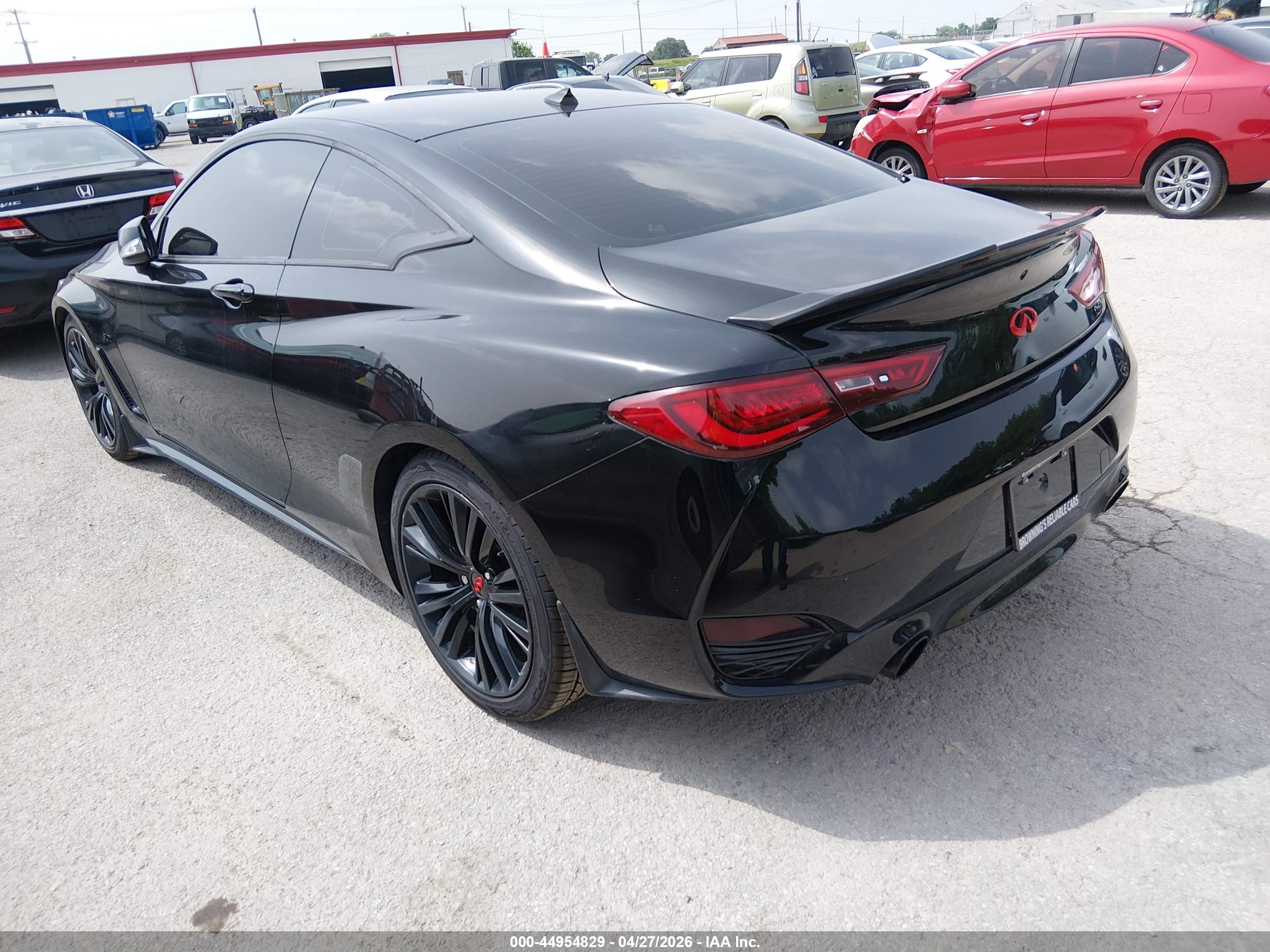 INFINITI Q60 image 3
