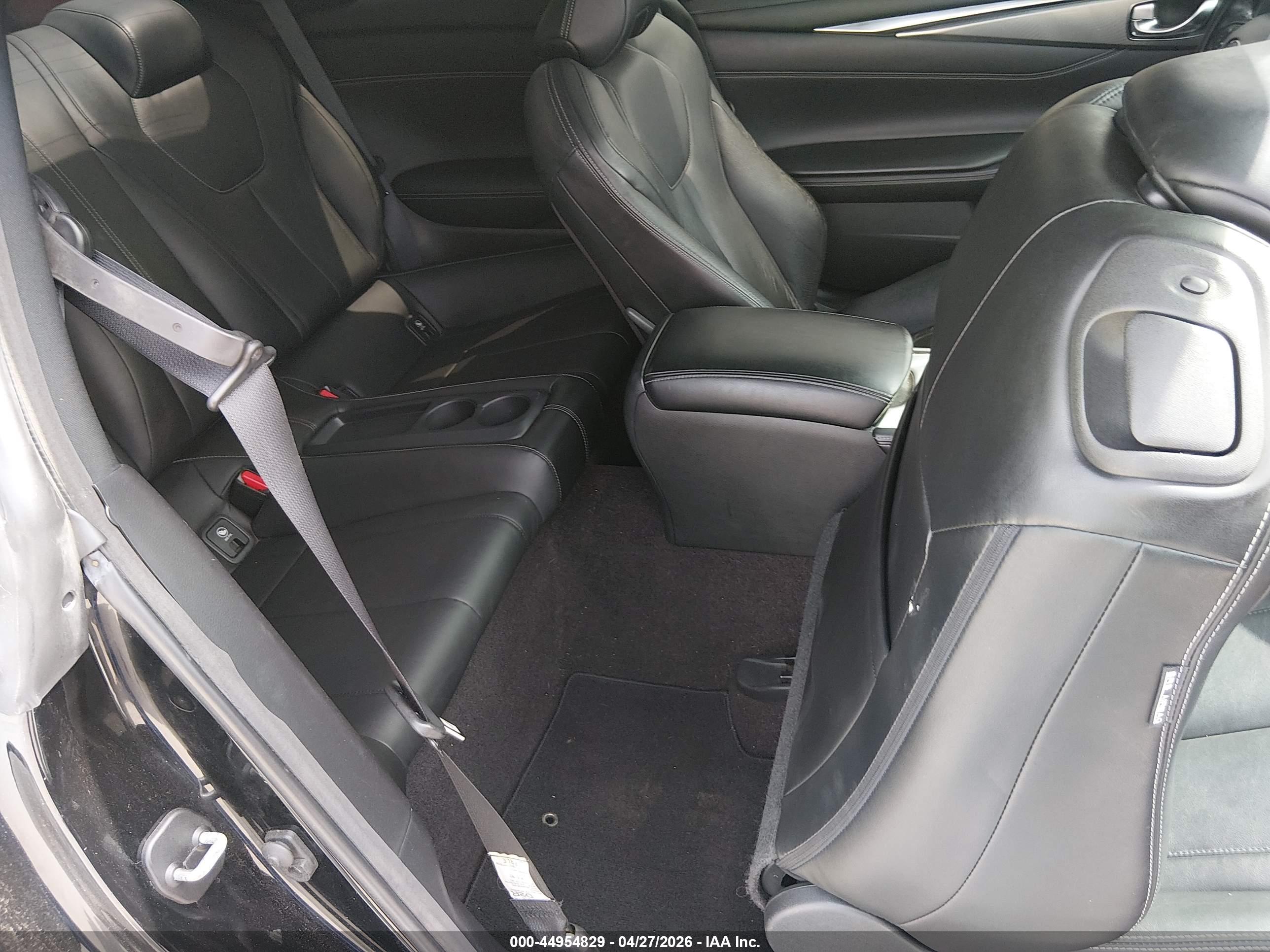 INFINITI Q60 image 8