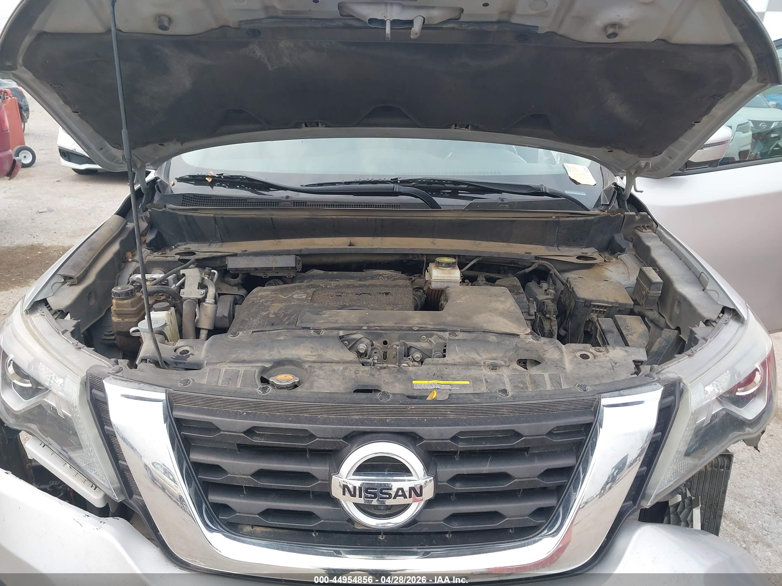 NISSAN PATHFINDER image 10