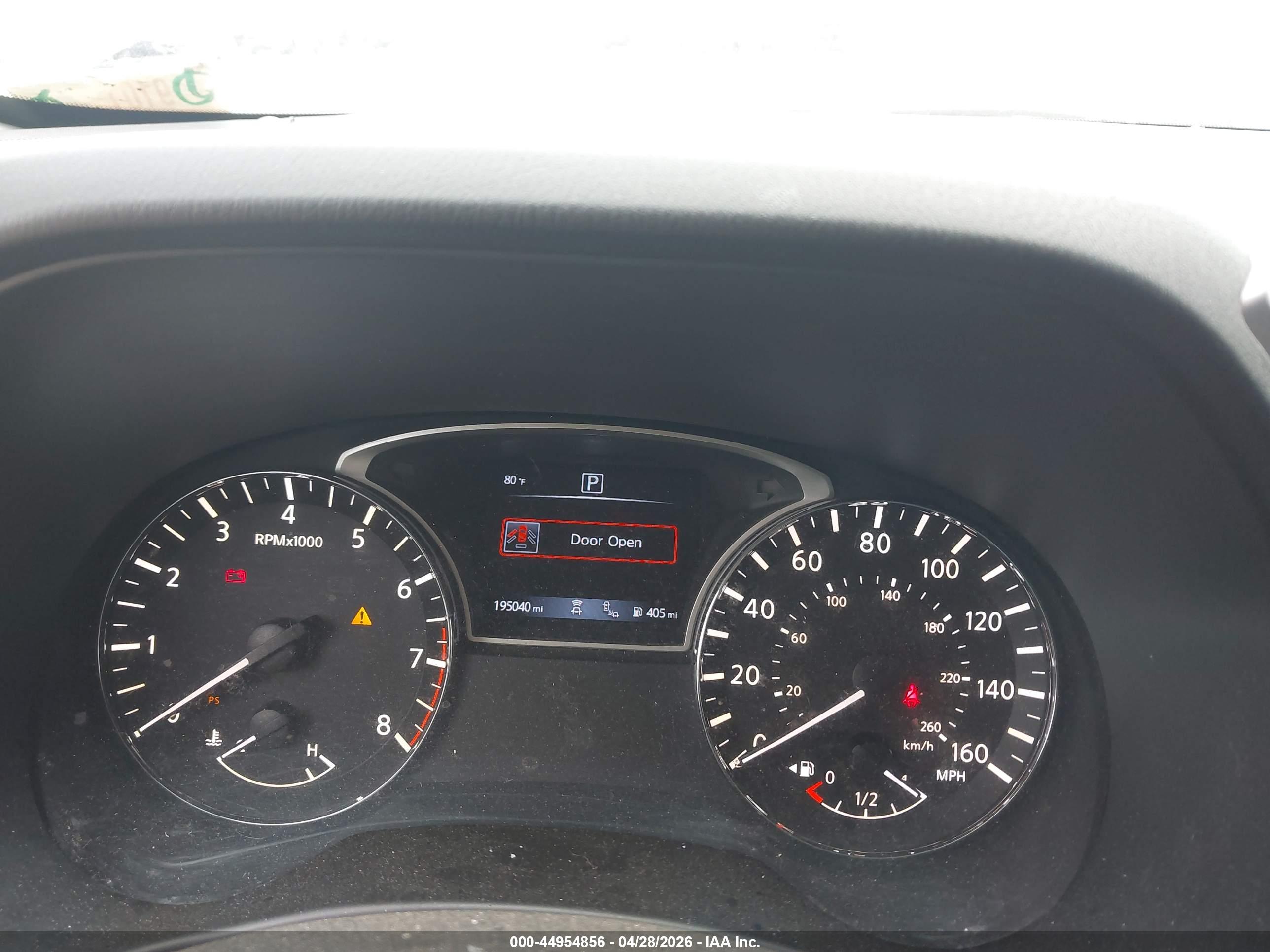 NISSAN PATHFINDER image 7