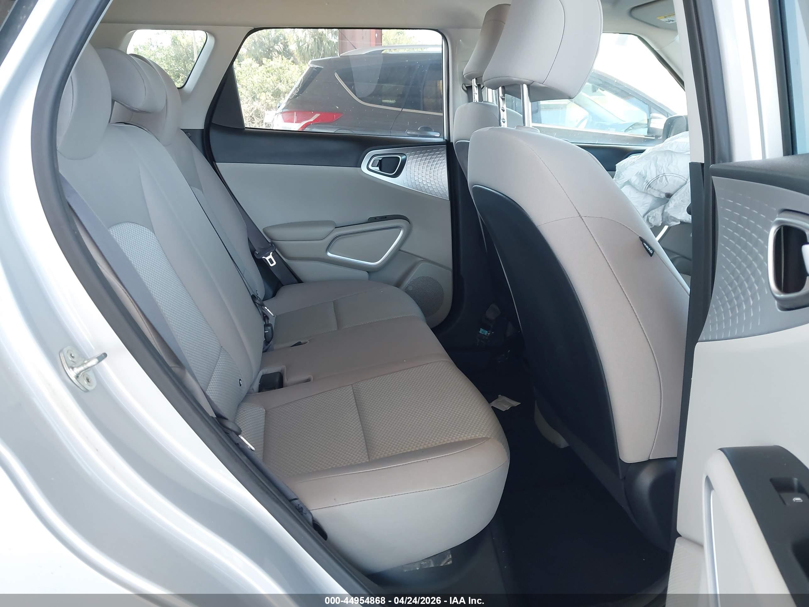 KIA SOUL image 8