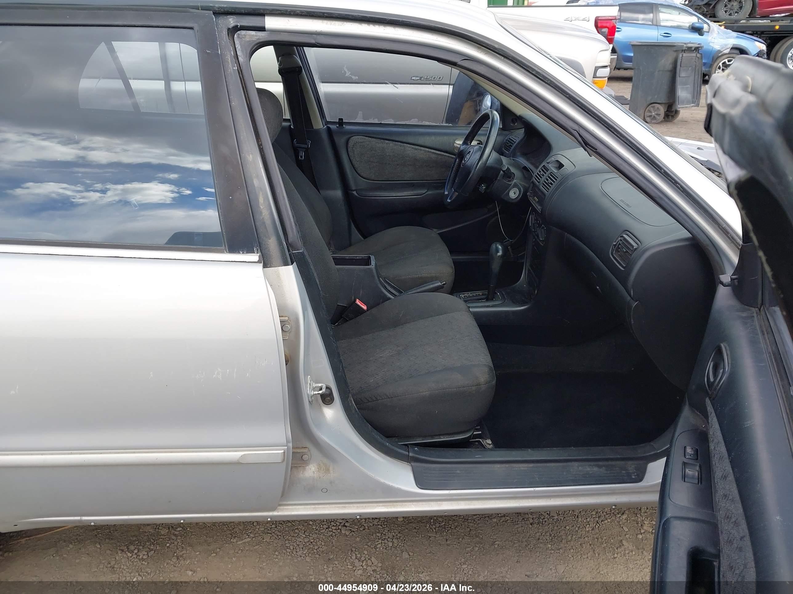 TOYOTA COROLLA image 5