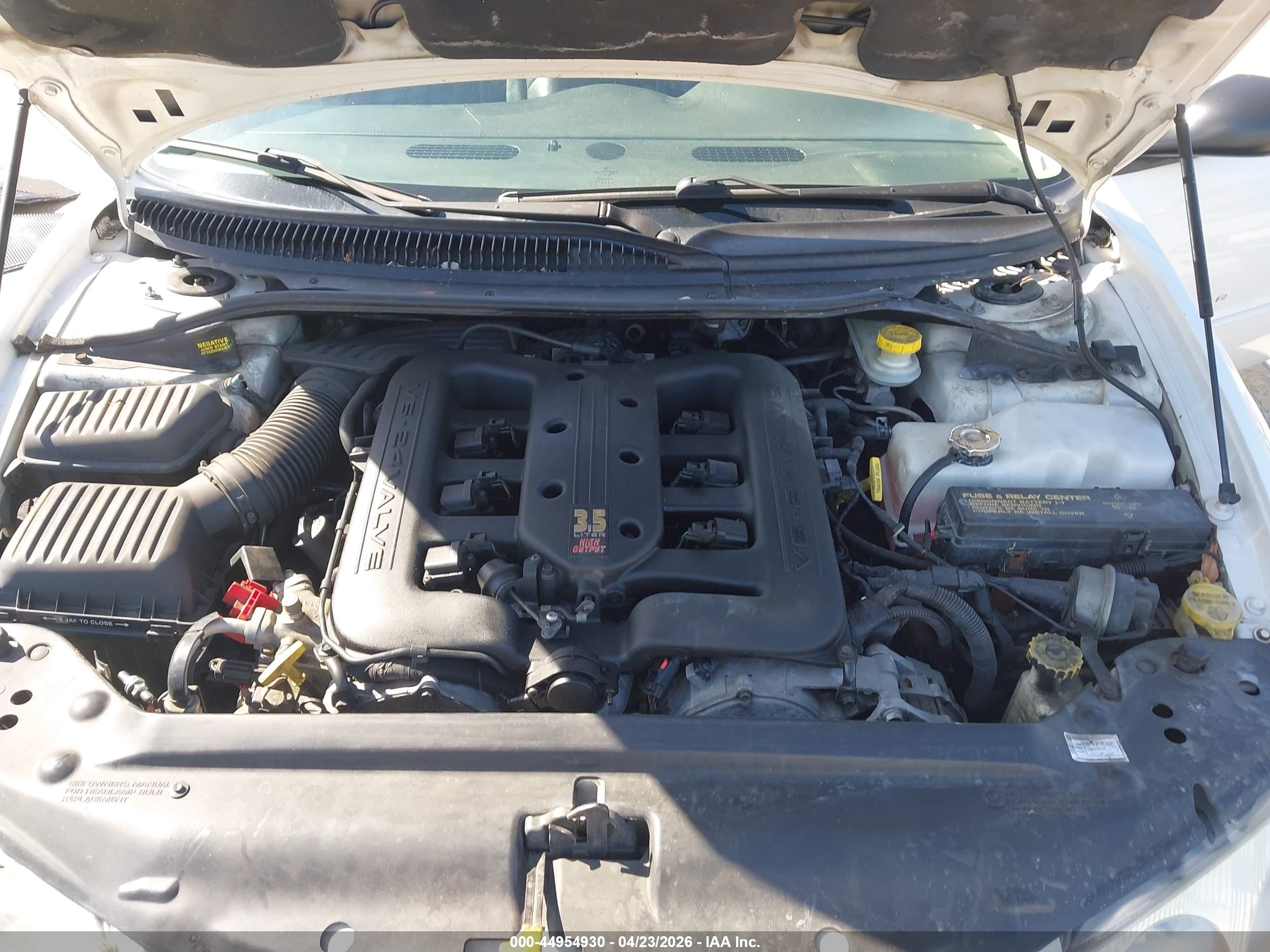 CHRYSLER 300M image 10