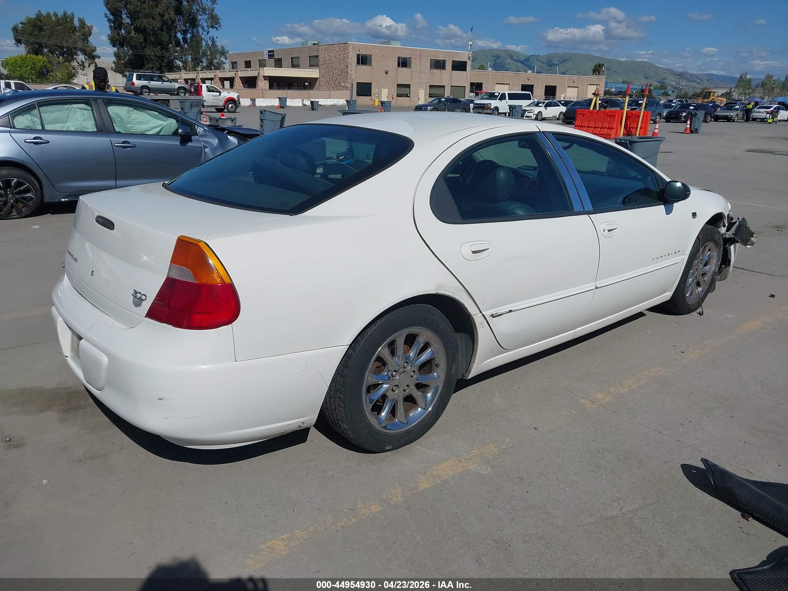 CHRYSLER 300M image 4