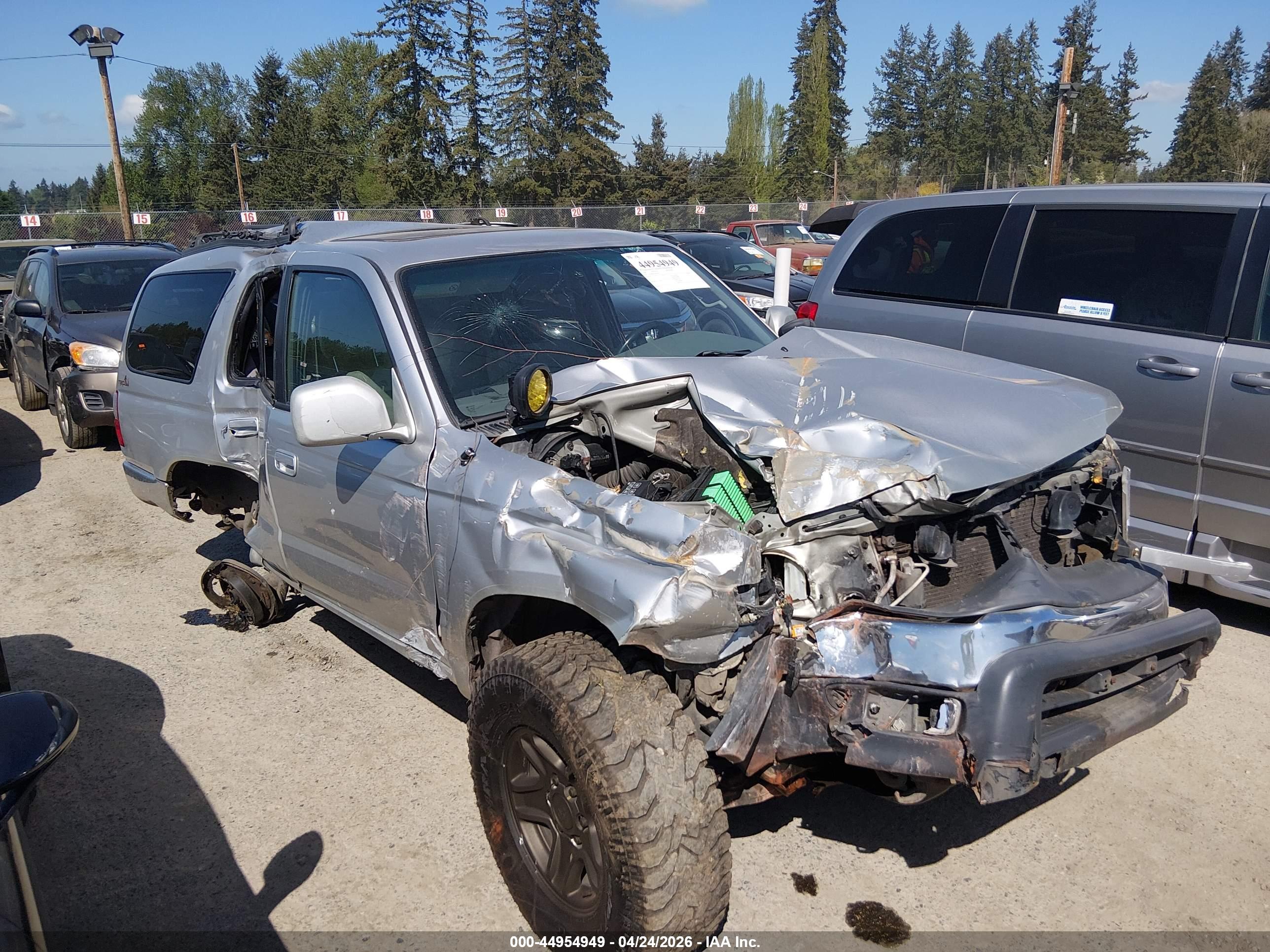TOYOTA 4RUNNER image 6