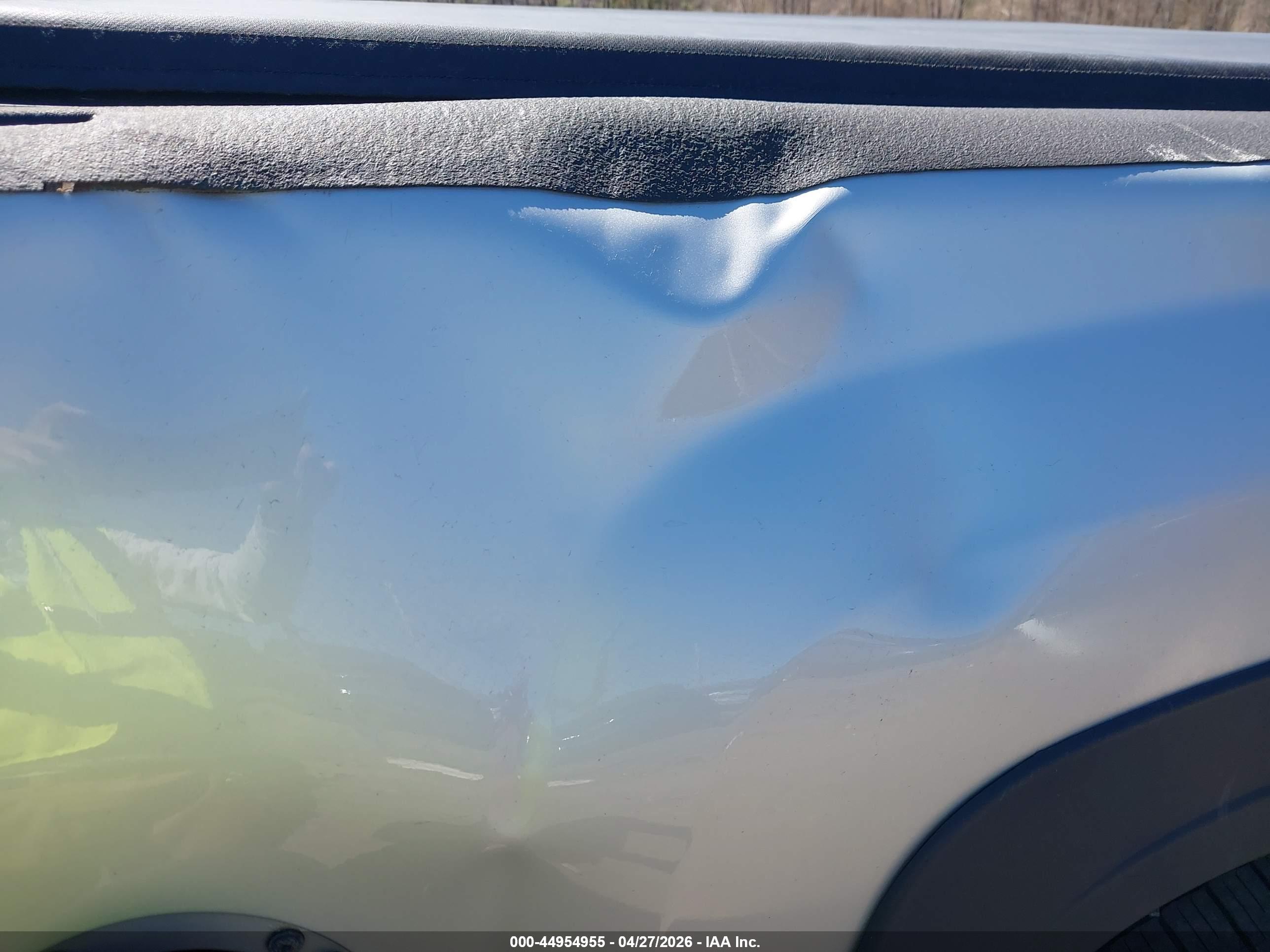 CHEVROLET SILVERADO image 6