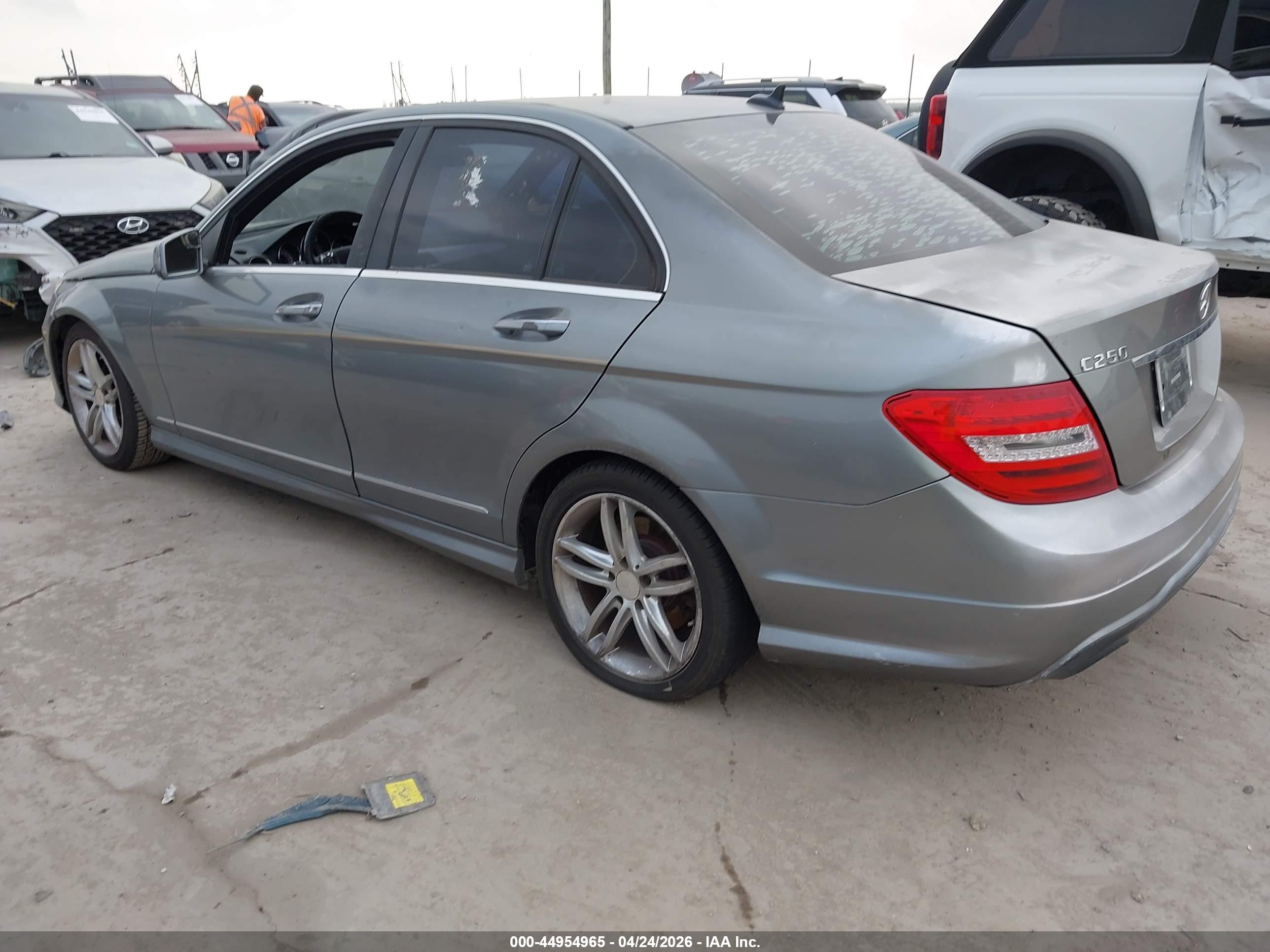 MERCEDES-BENZ C image 3