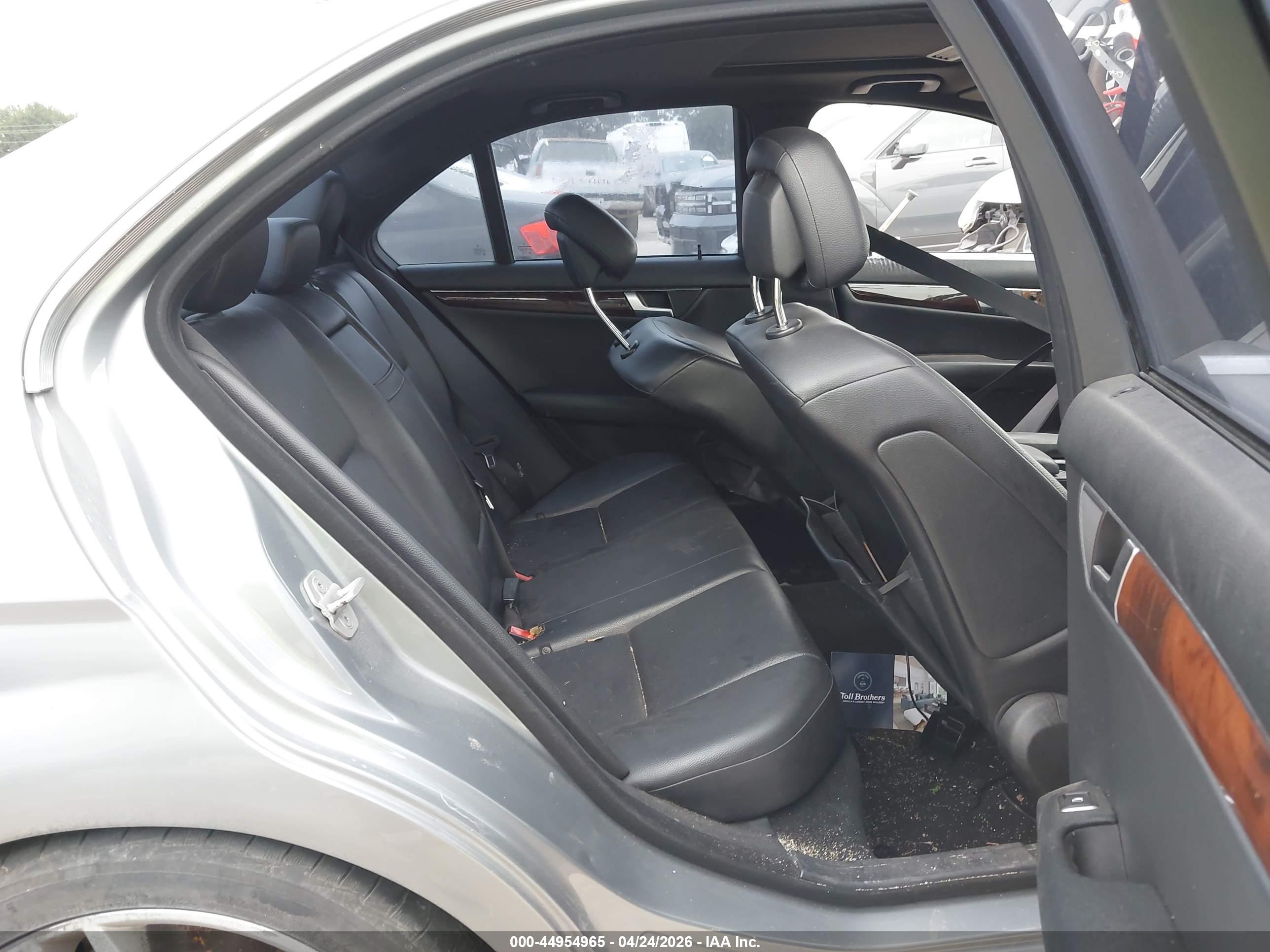 MERCEDES-BENZ C image 8