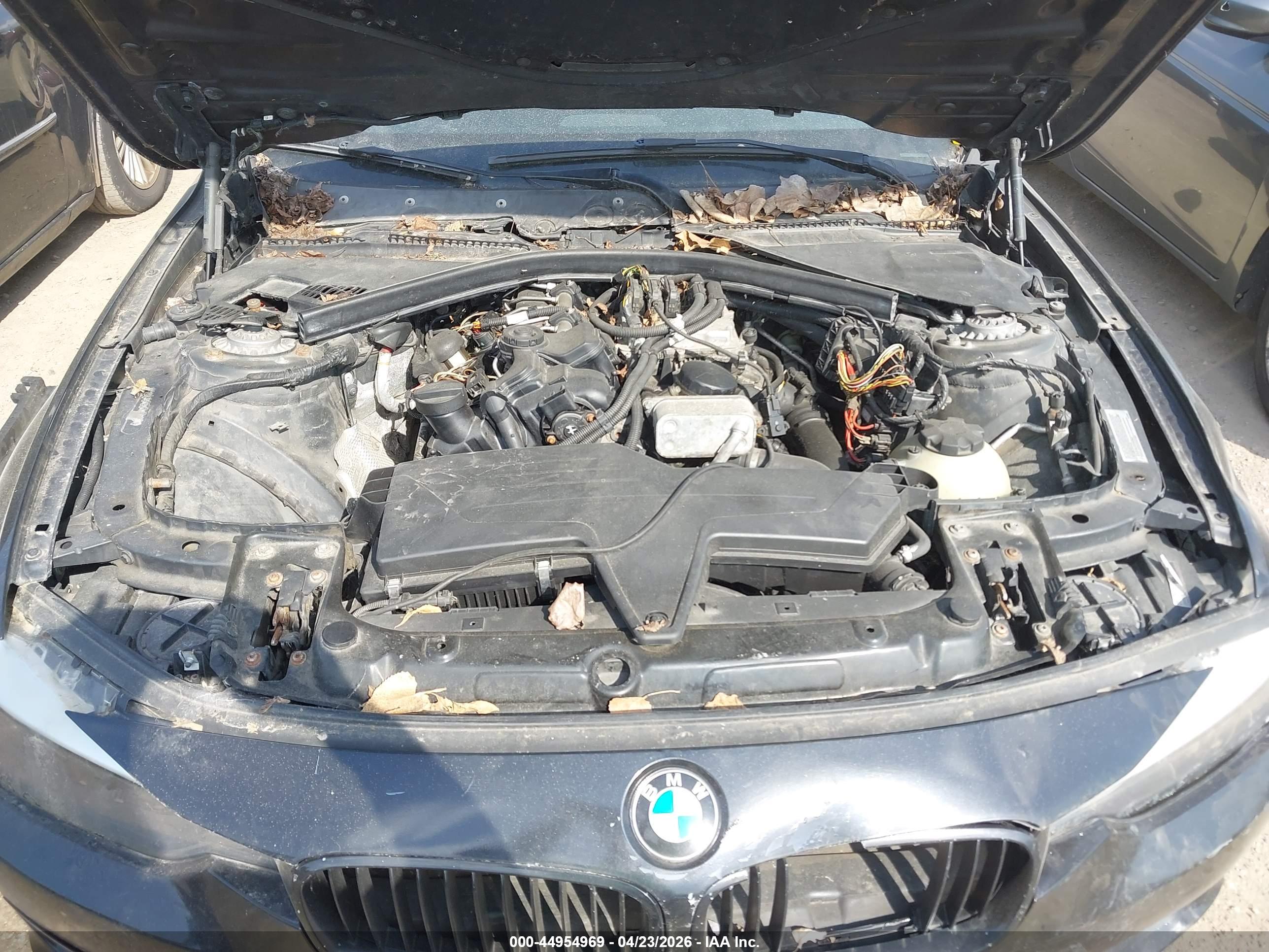 BMW 328I image 10