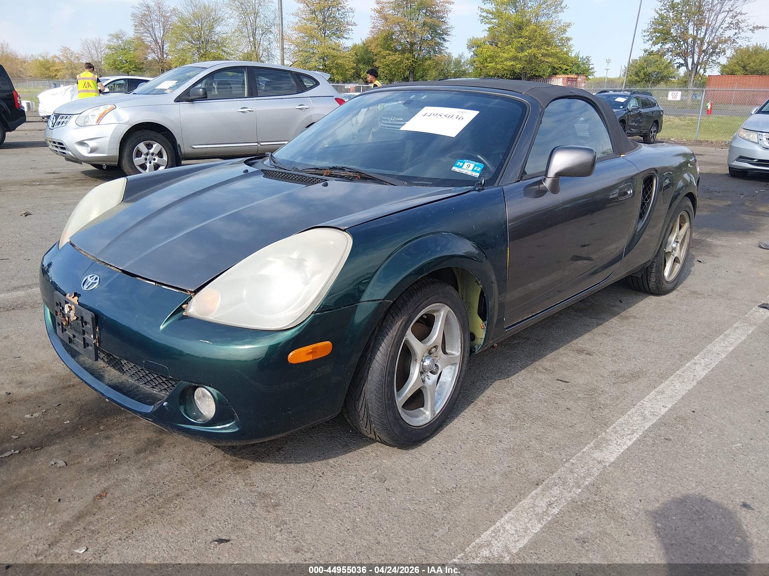 TOYOTA MR2 image 2