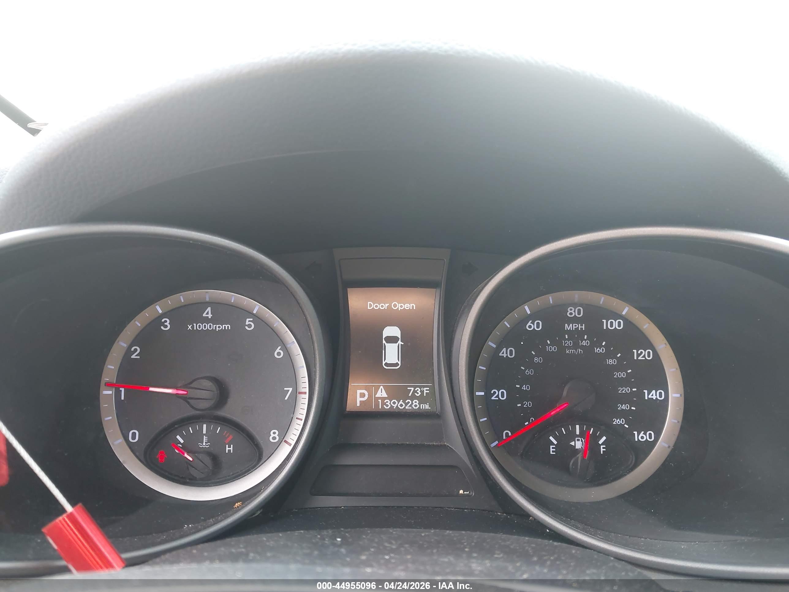HYUNDAI SANTA image 7