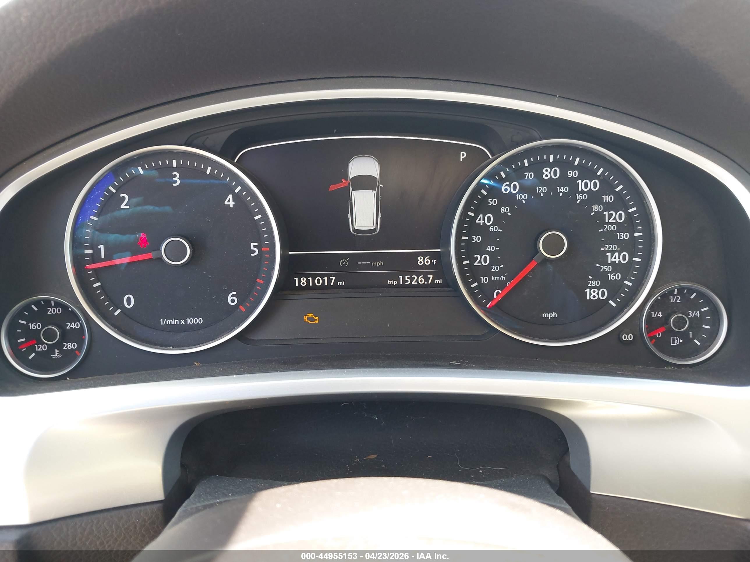 VOLKSWAGEN TOUAREG image 7