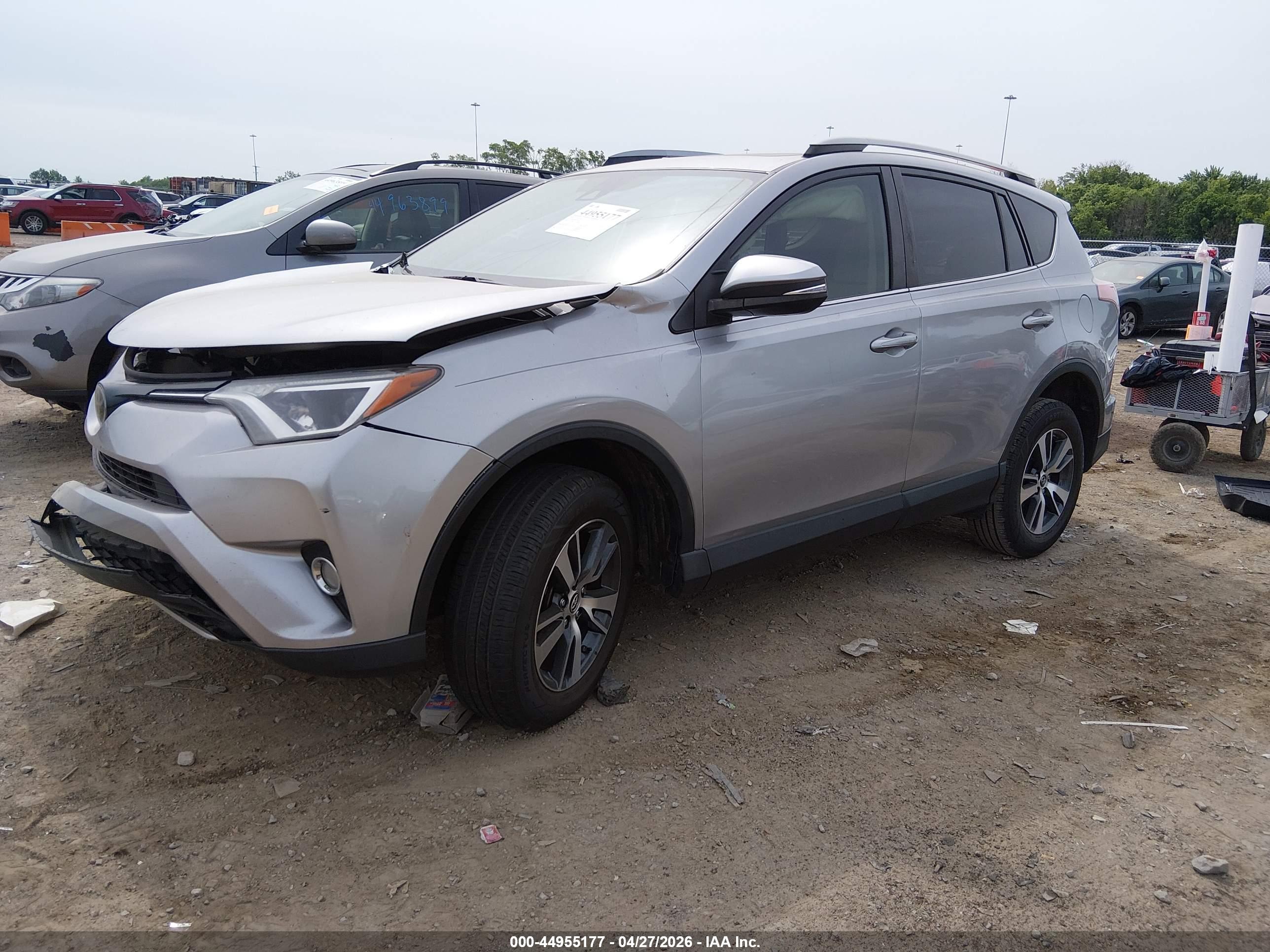 TOYOTA RAV4 image 2