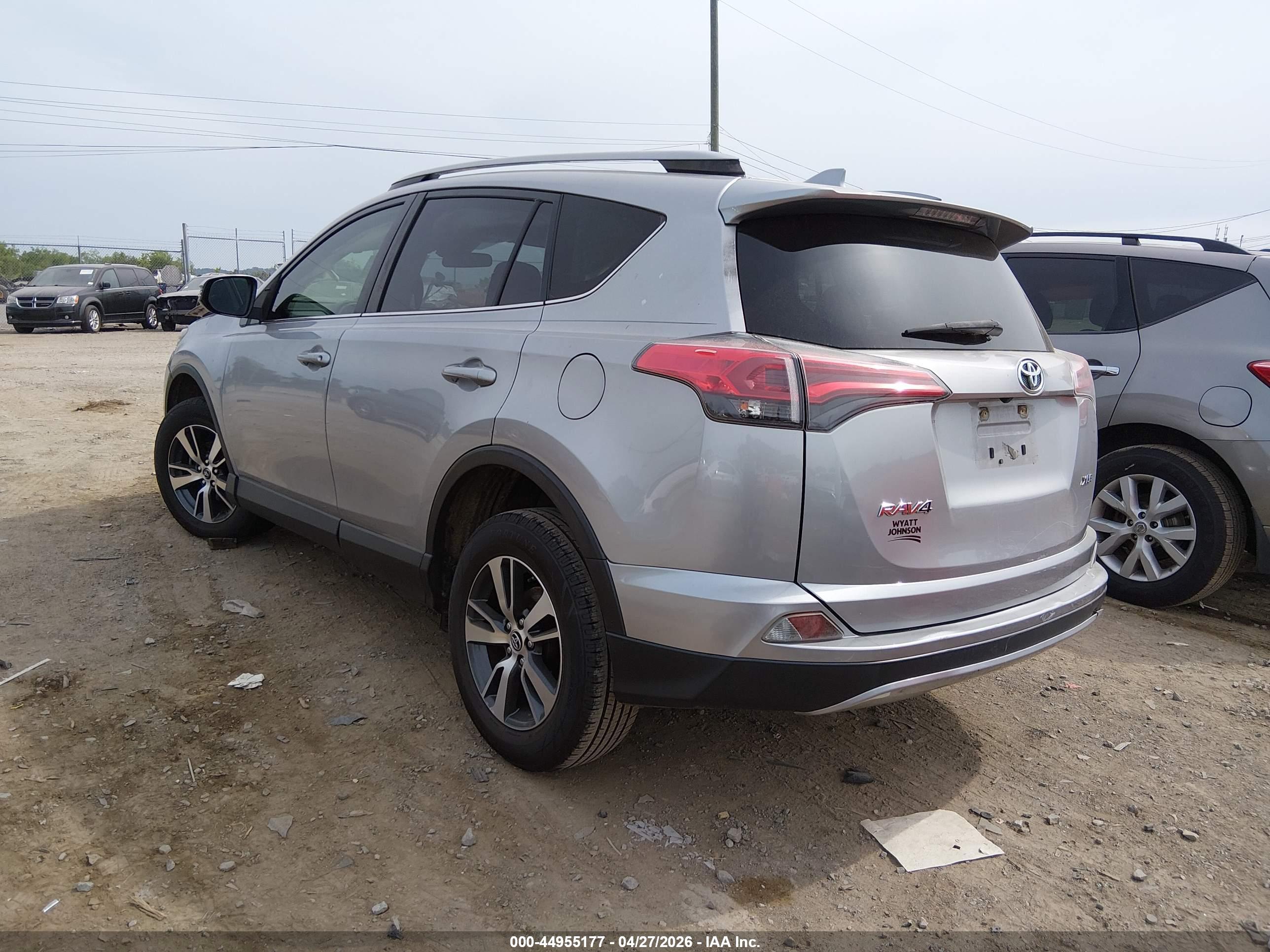 TOYOTA RAV4 image 3
